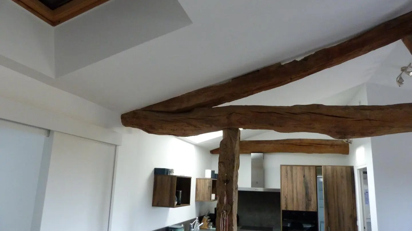 Tous les velux sont équipés de volets roulants (isolation thermique et lumineuse)