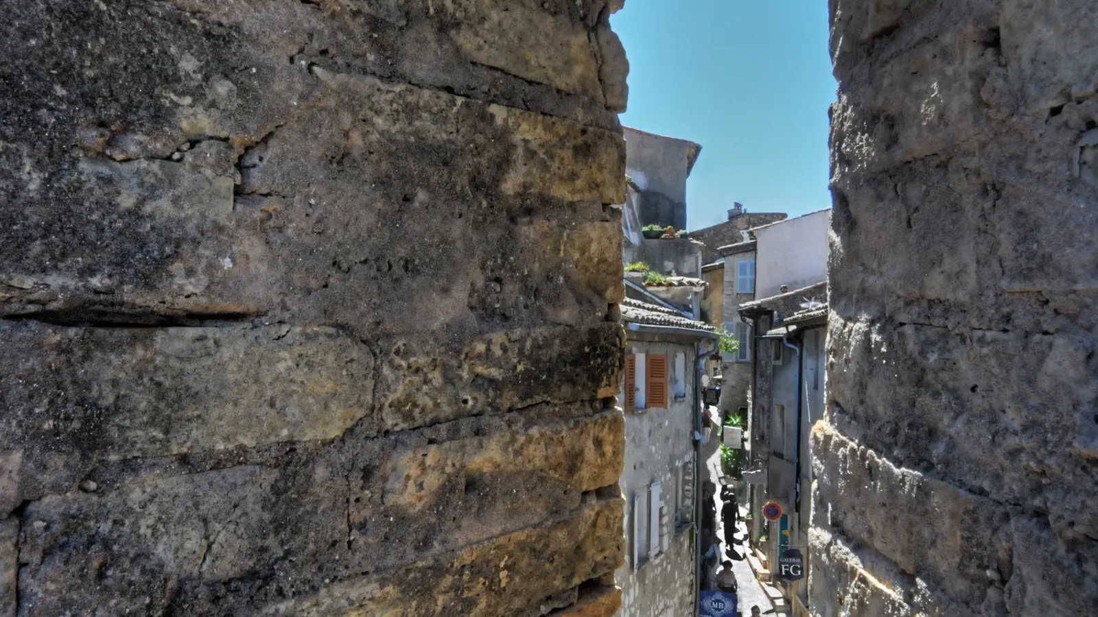 Rue Grande seen through an archery embrasure