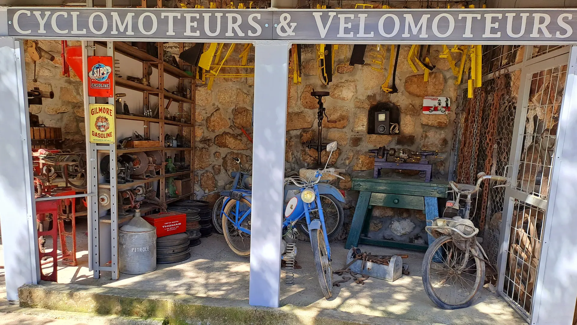 Rue des commerçants