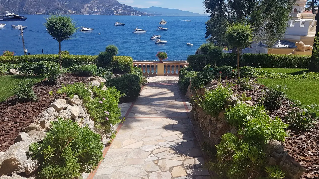 Vue depuis la terrasse de l'Hôtel de Charme Brise Marine à Saint-Jean-Cap-Ferrat