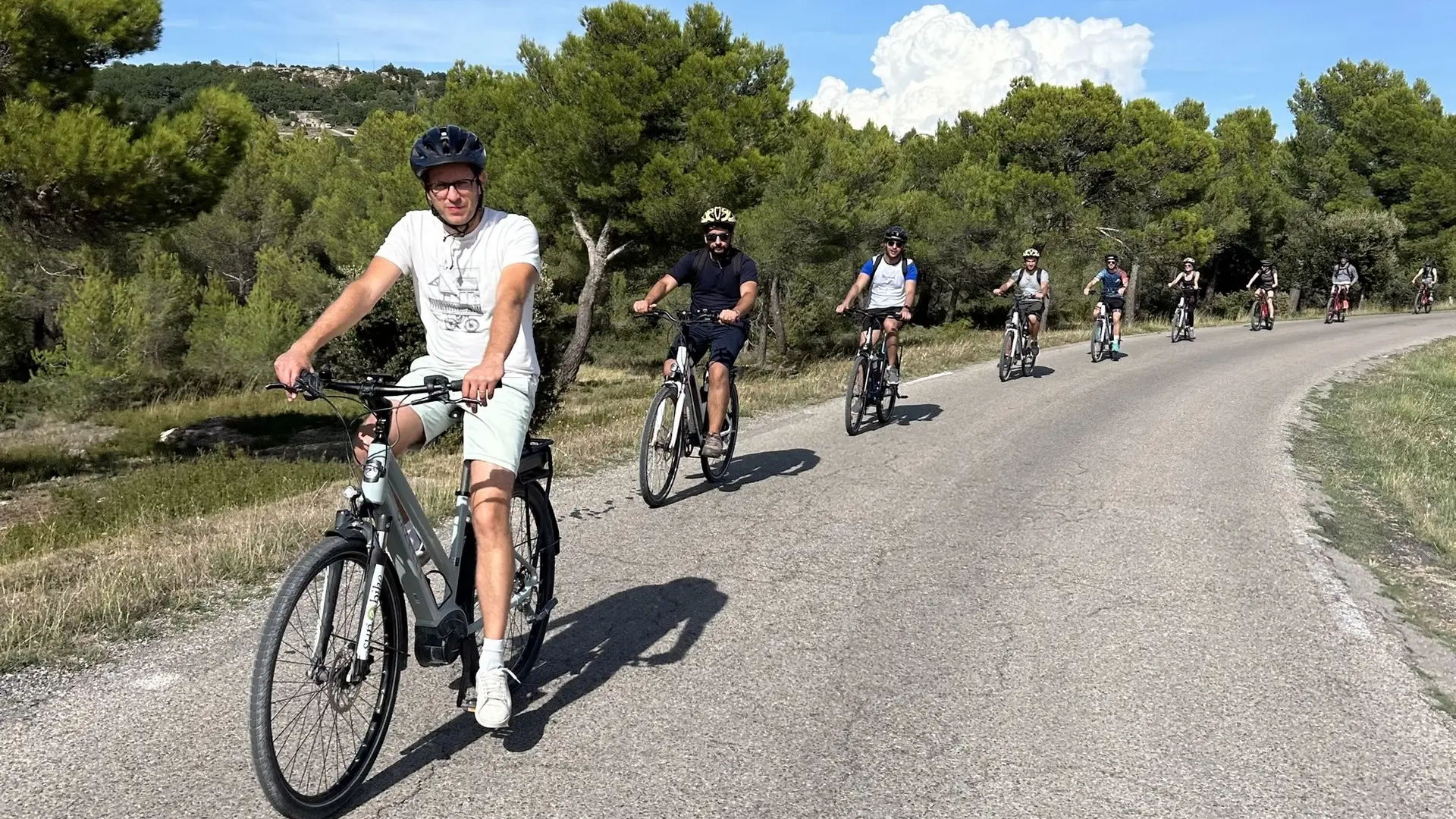 Unusual Ride Cycling tour guide in Aureille Group of bicycles