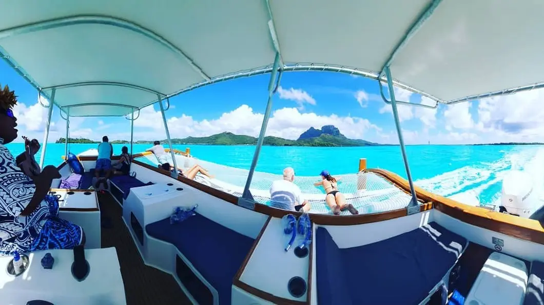 Lagoon Service Bora Bora