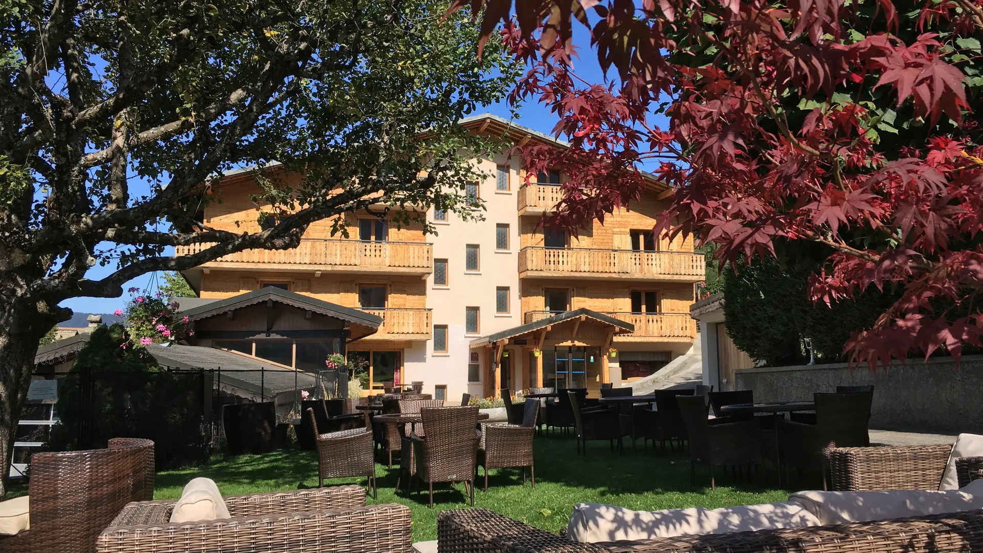 Hôtel Hermine Blanche Face & Jardin