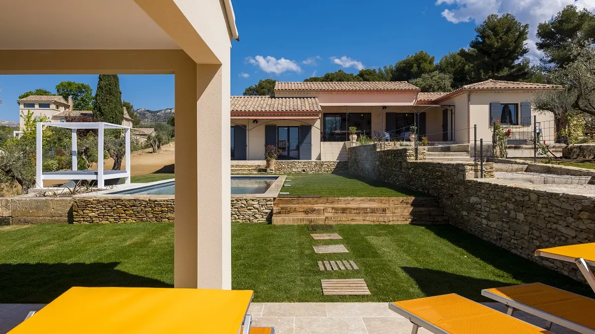 Le gîte et son jardin