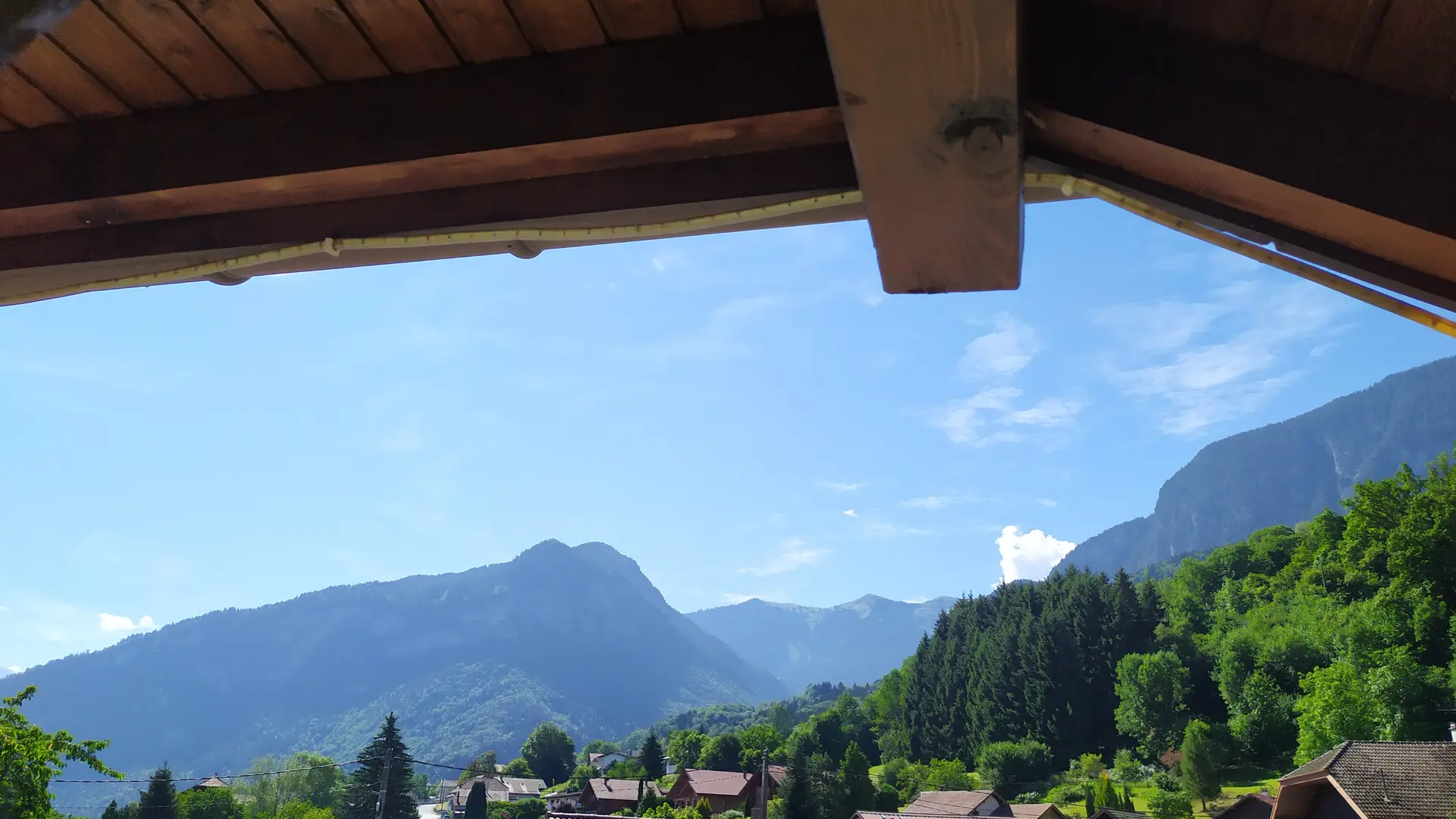 Vue sur les montagnes