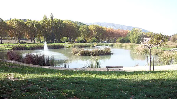 Mairie Malaucène - etang; pêche; ventoux