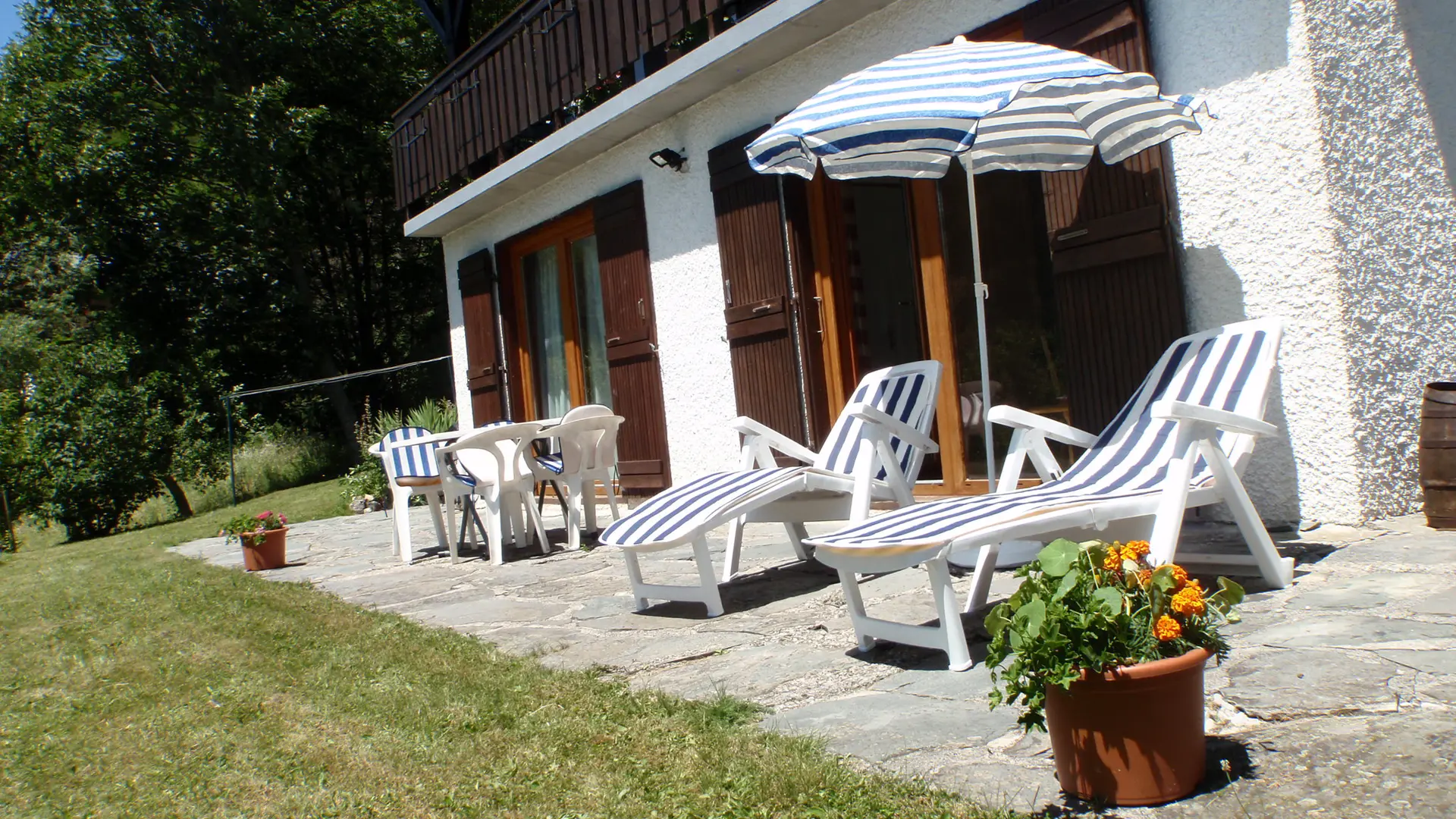 Terrasse du chalet des Lauzes