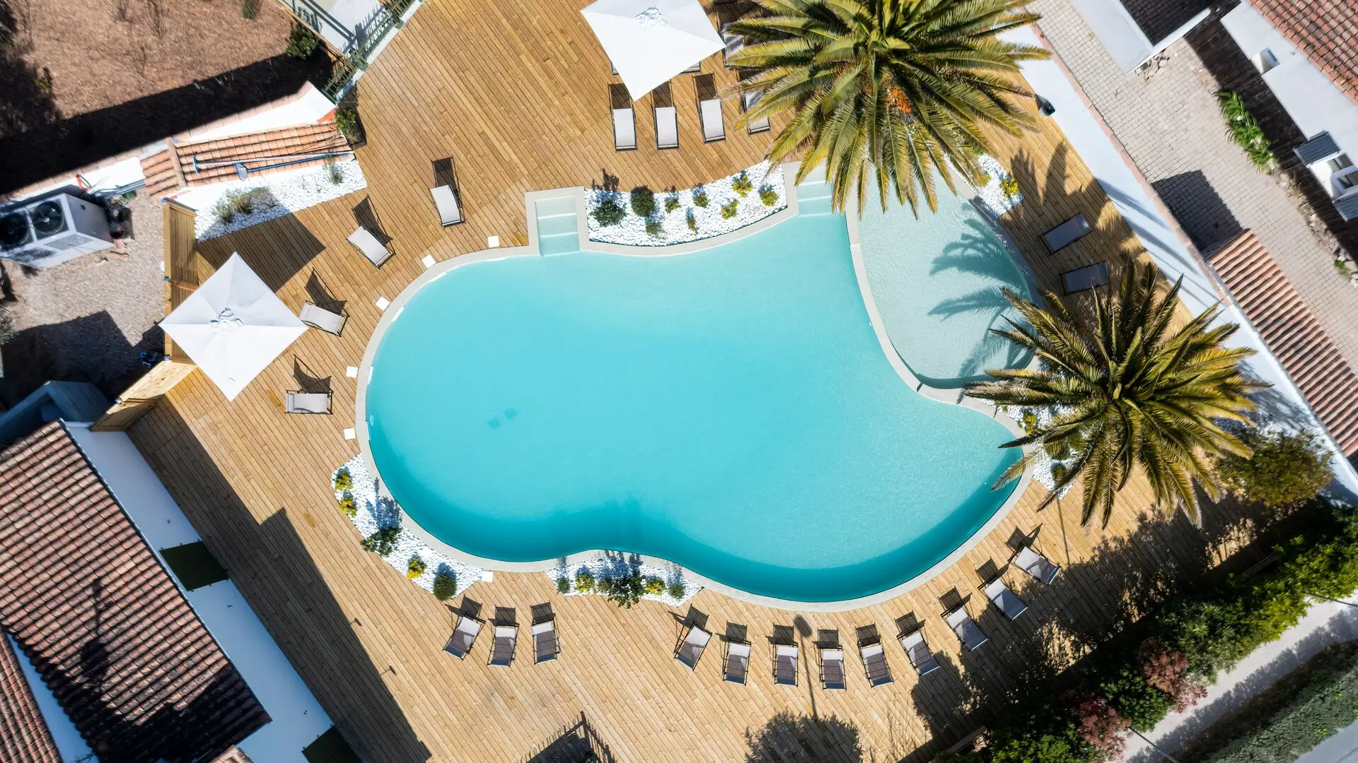 Vue aérienne de la piscine