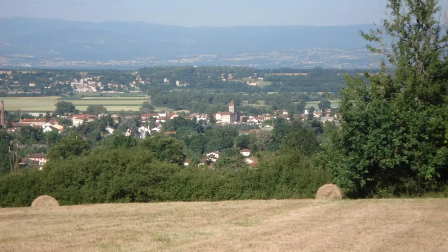 Vue sur balbigny à 334 mètres d'altitude