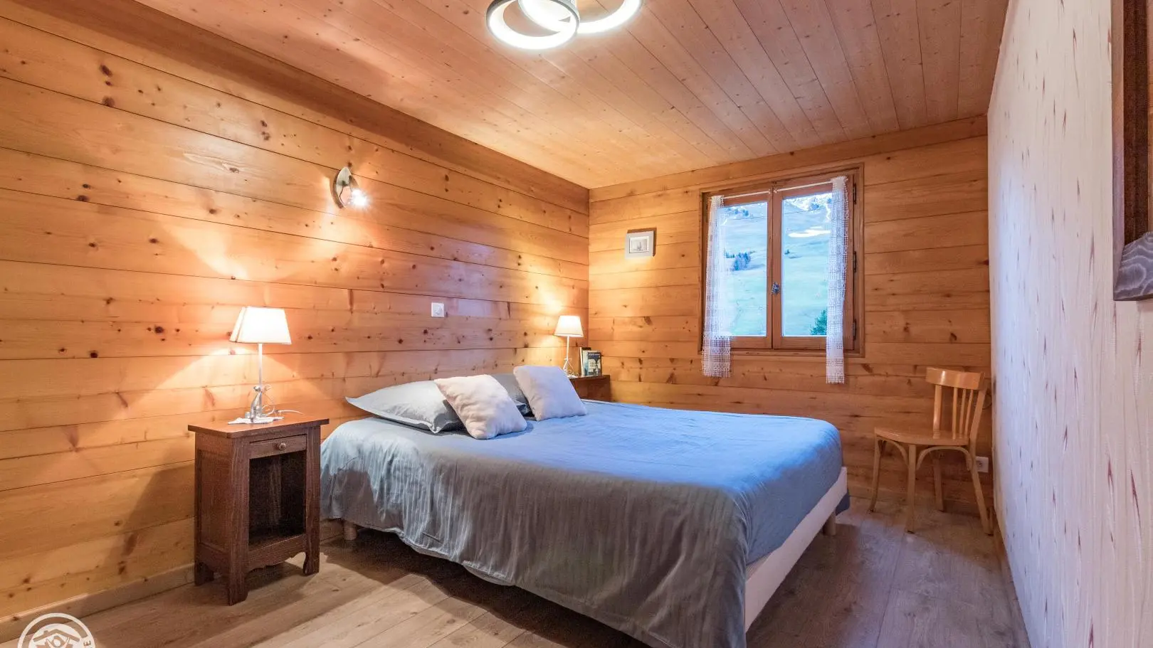 Chambre avec lit de 160x200