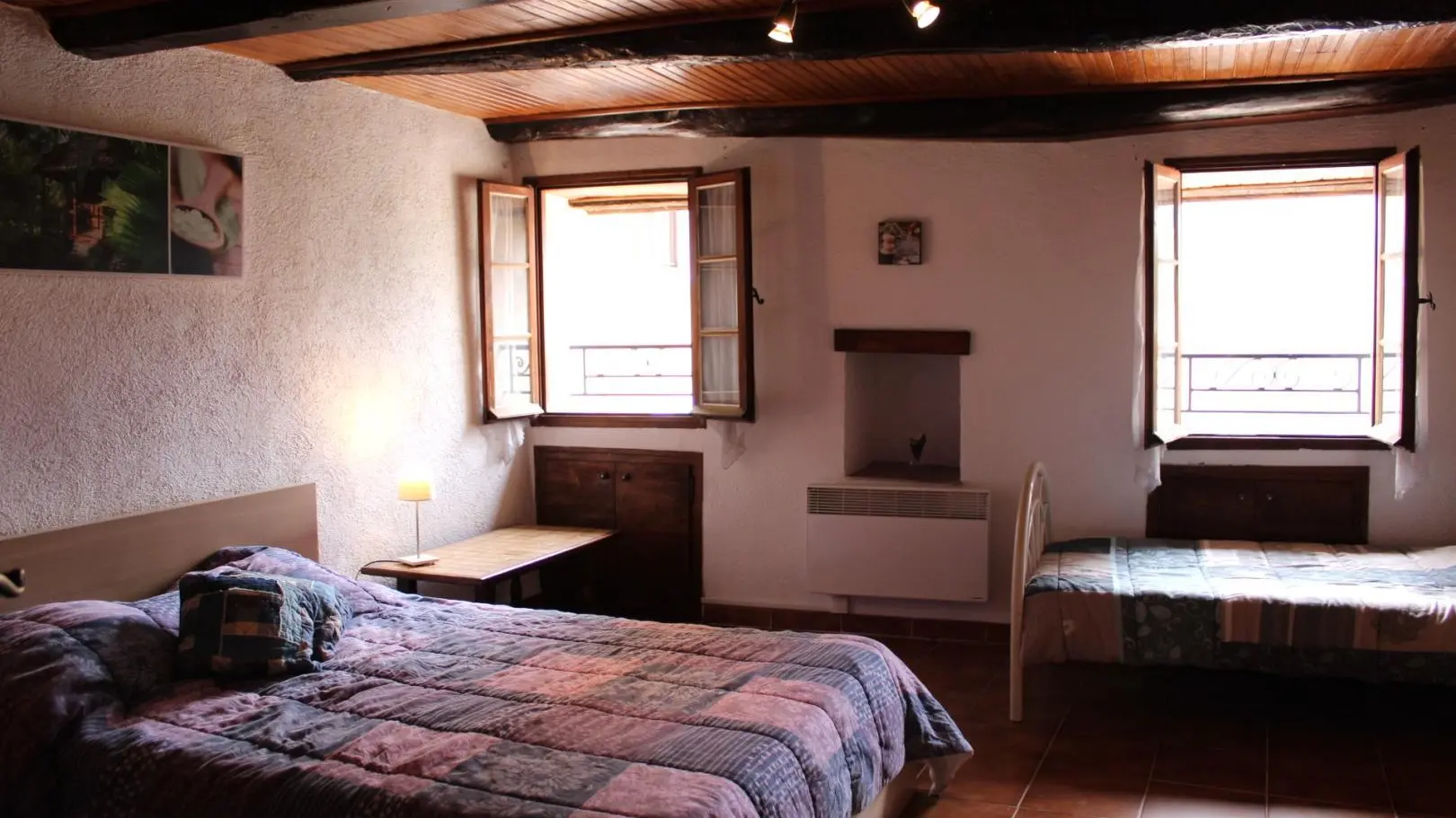 Gîte Le Serre d'Ilonse-Chambre 1 Lit double-Ilonse-Gîtes de France des Alpes-Maritimes