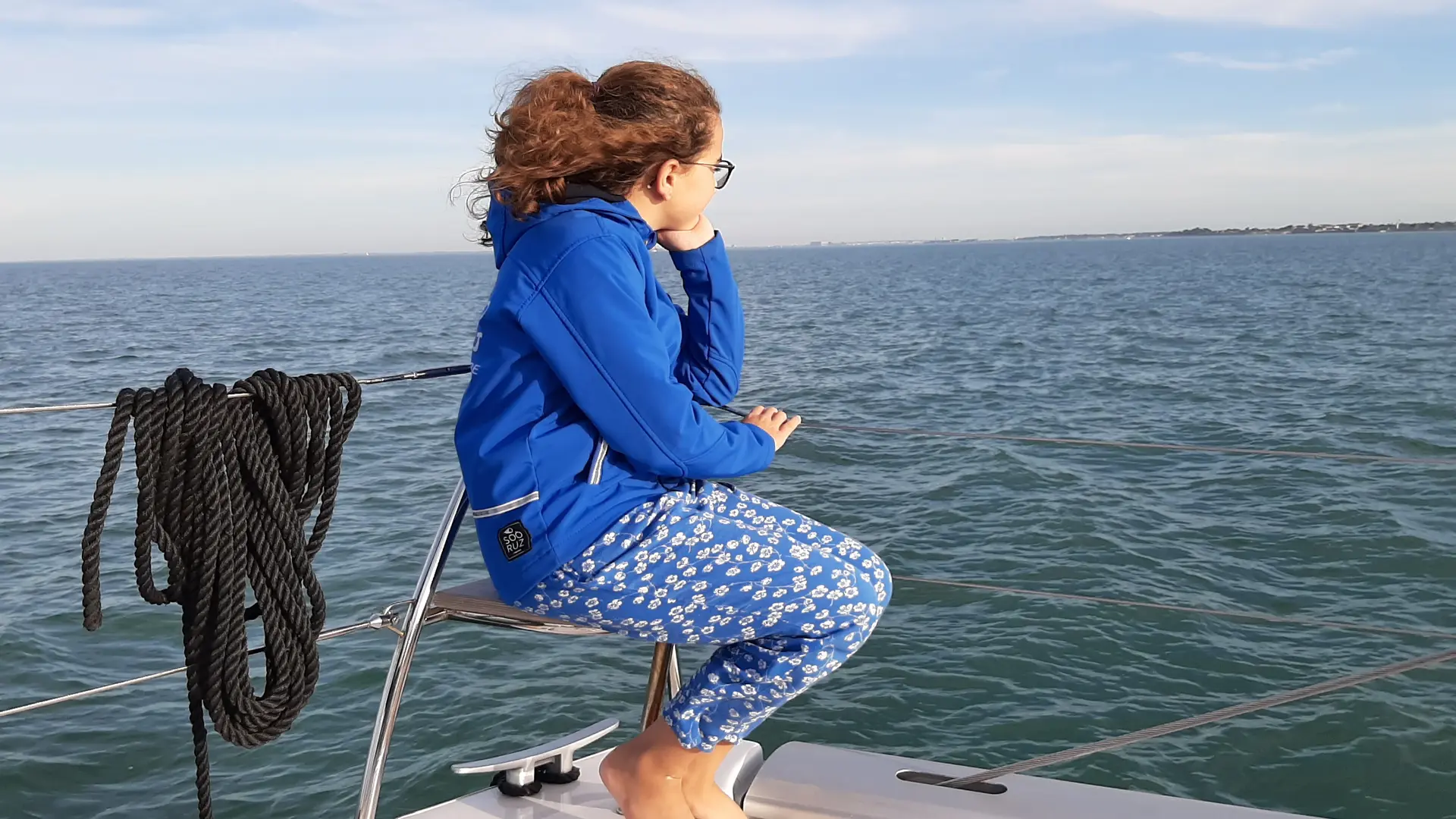 Den Blick zum Horizont gerichtet