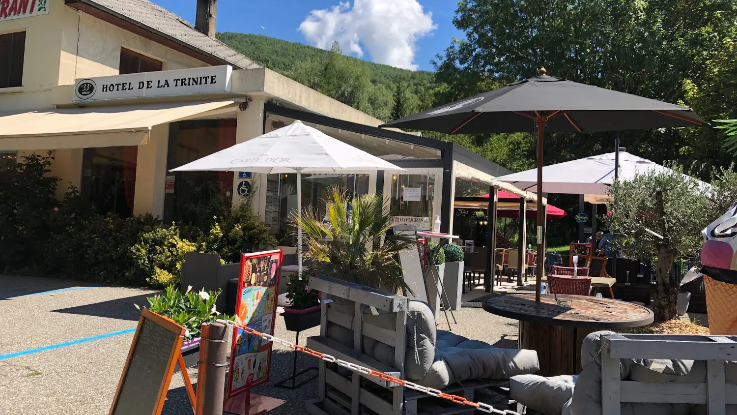 Hôtel-restaurant La Trinité, St Firmin, vallée du Valgaudemar