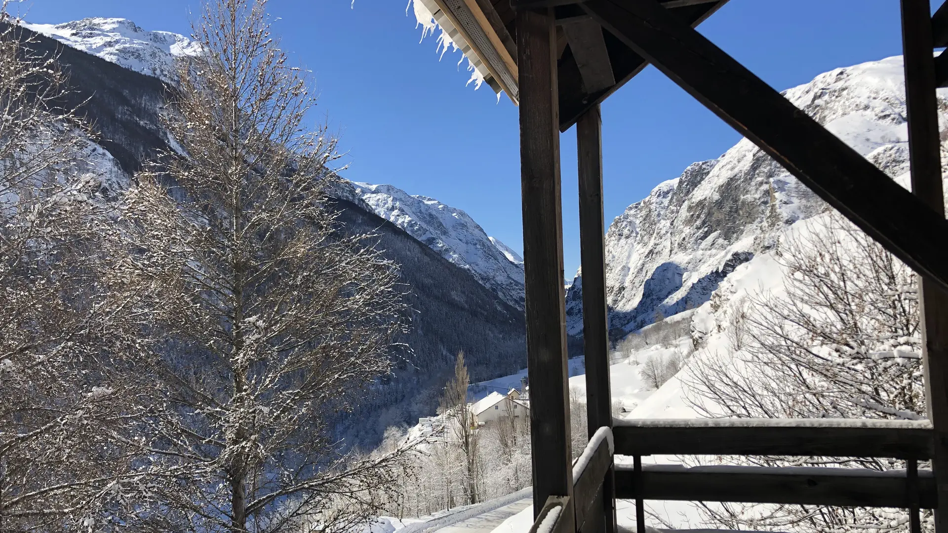 vue en hiver depuis le balcon