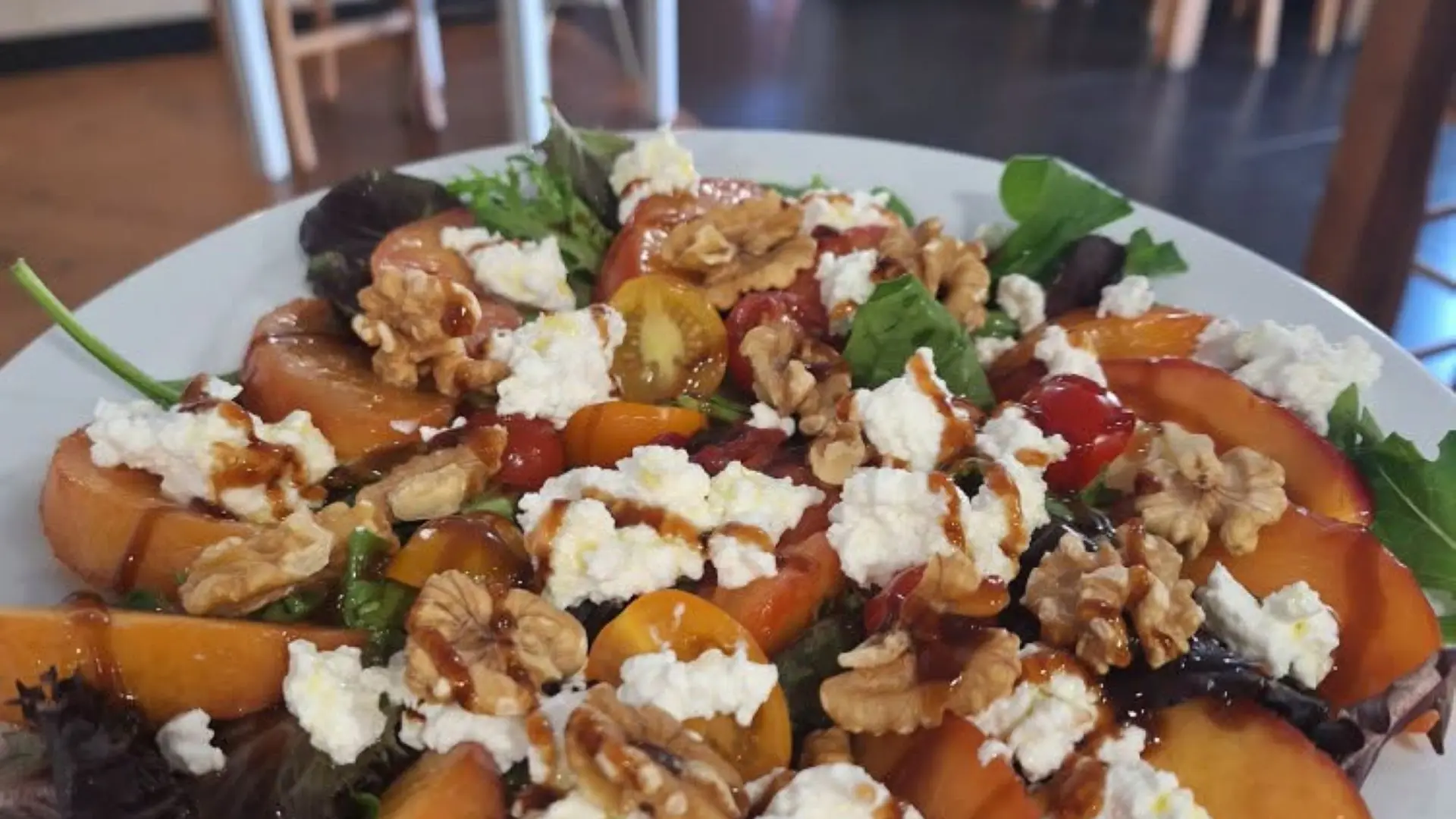 carpaccio de nectarines au chèvre