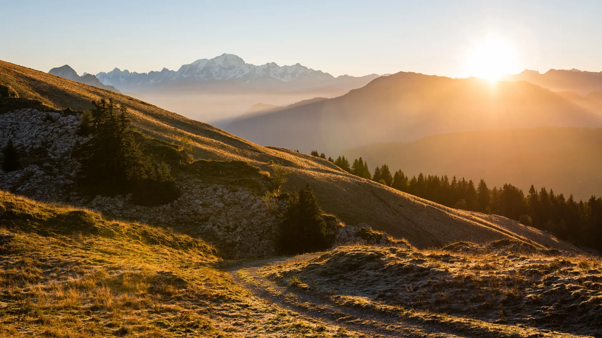 Lever de soleil en automne
