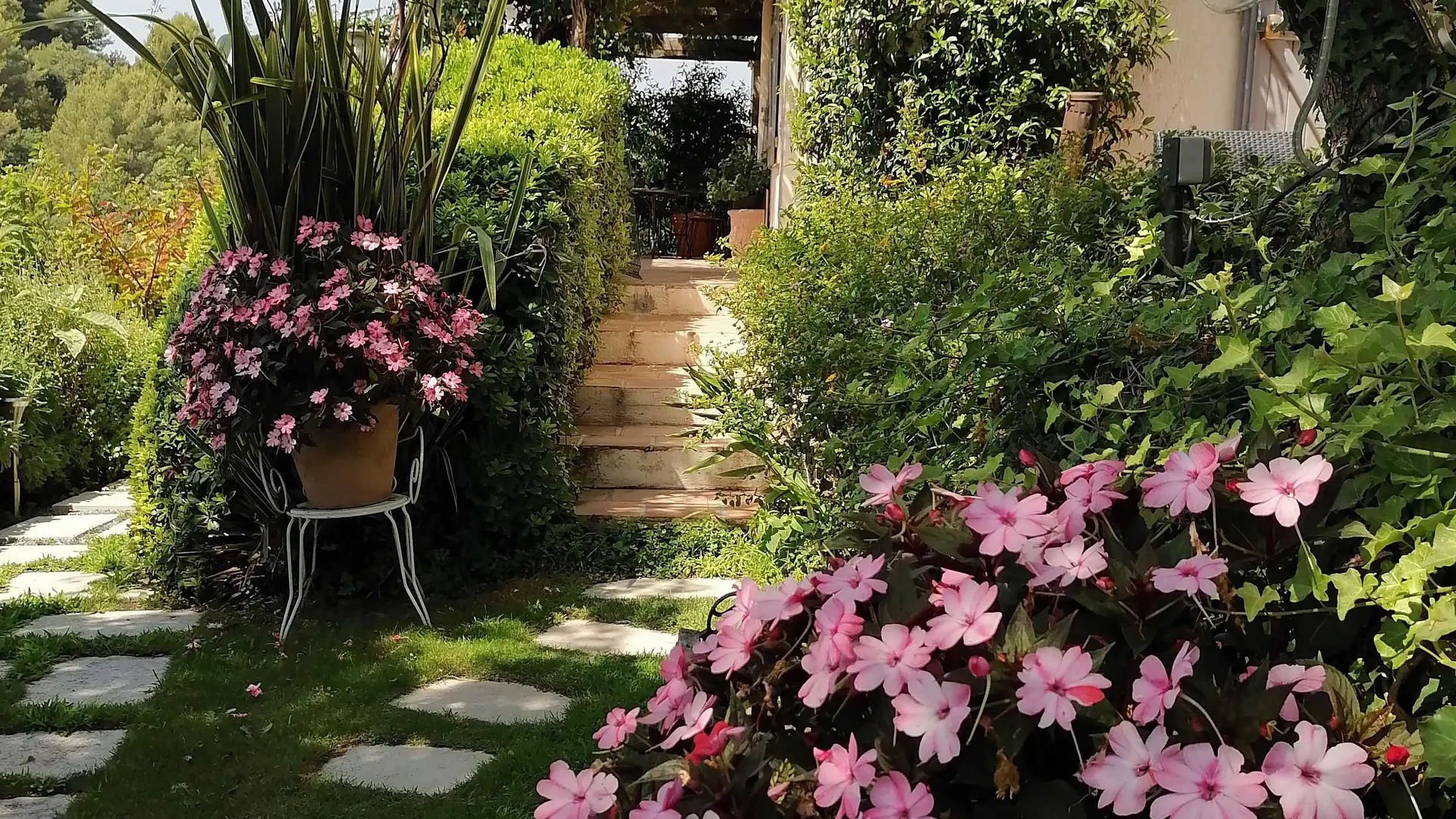 Extérieur Gîte Pamplemousse de St Paul de Vence - Gîtes de France Alpes-Maritimes