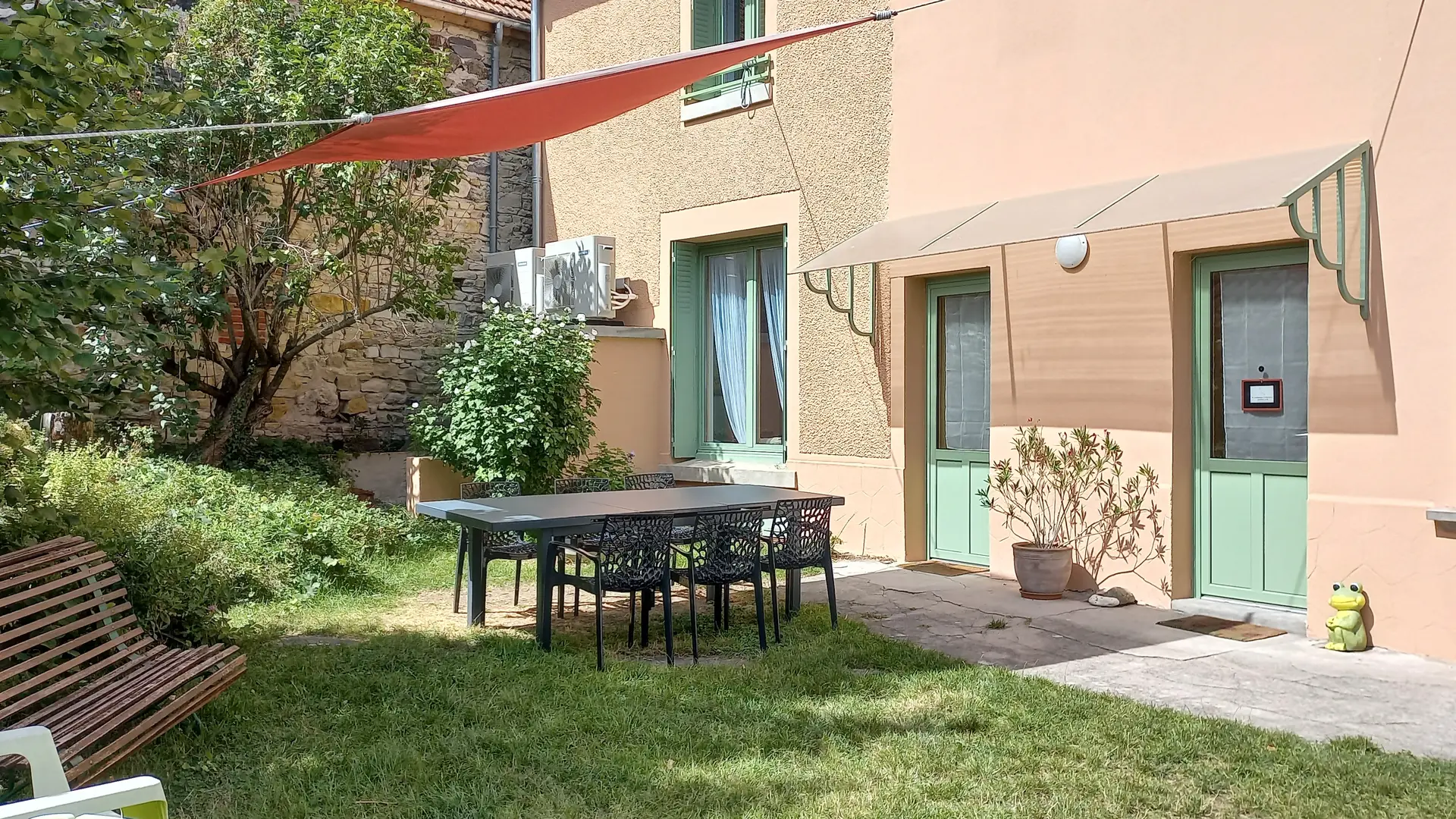 La terrasse ombragée