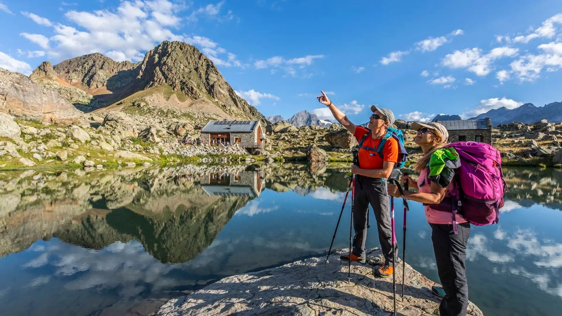 Refuge et lac de Vallonpierre