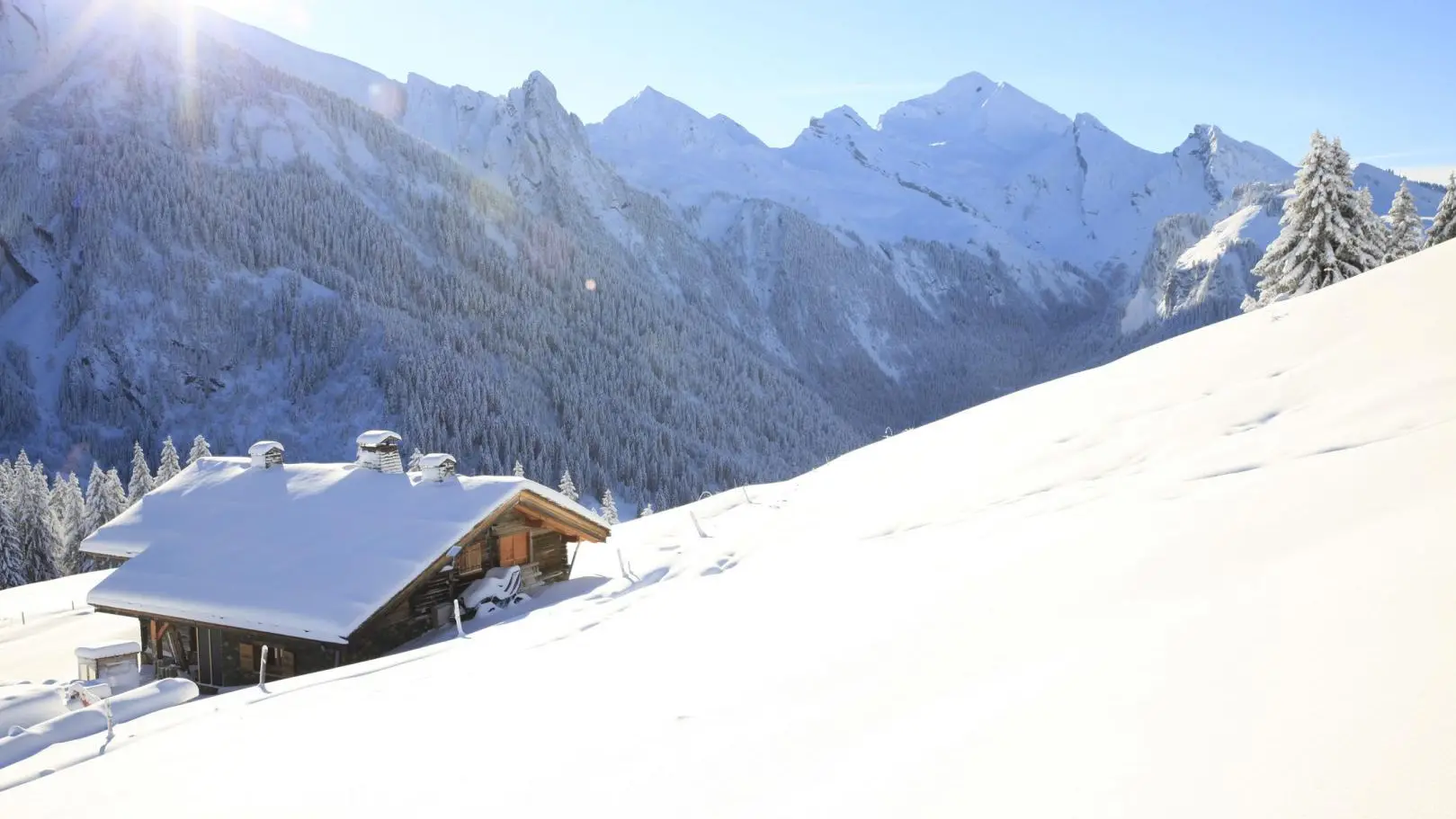 Face au Charvin et la Chaîne des Aravis