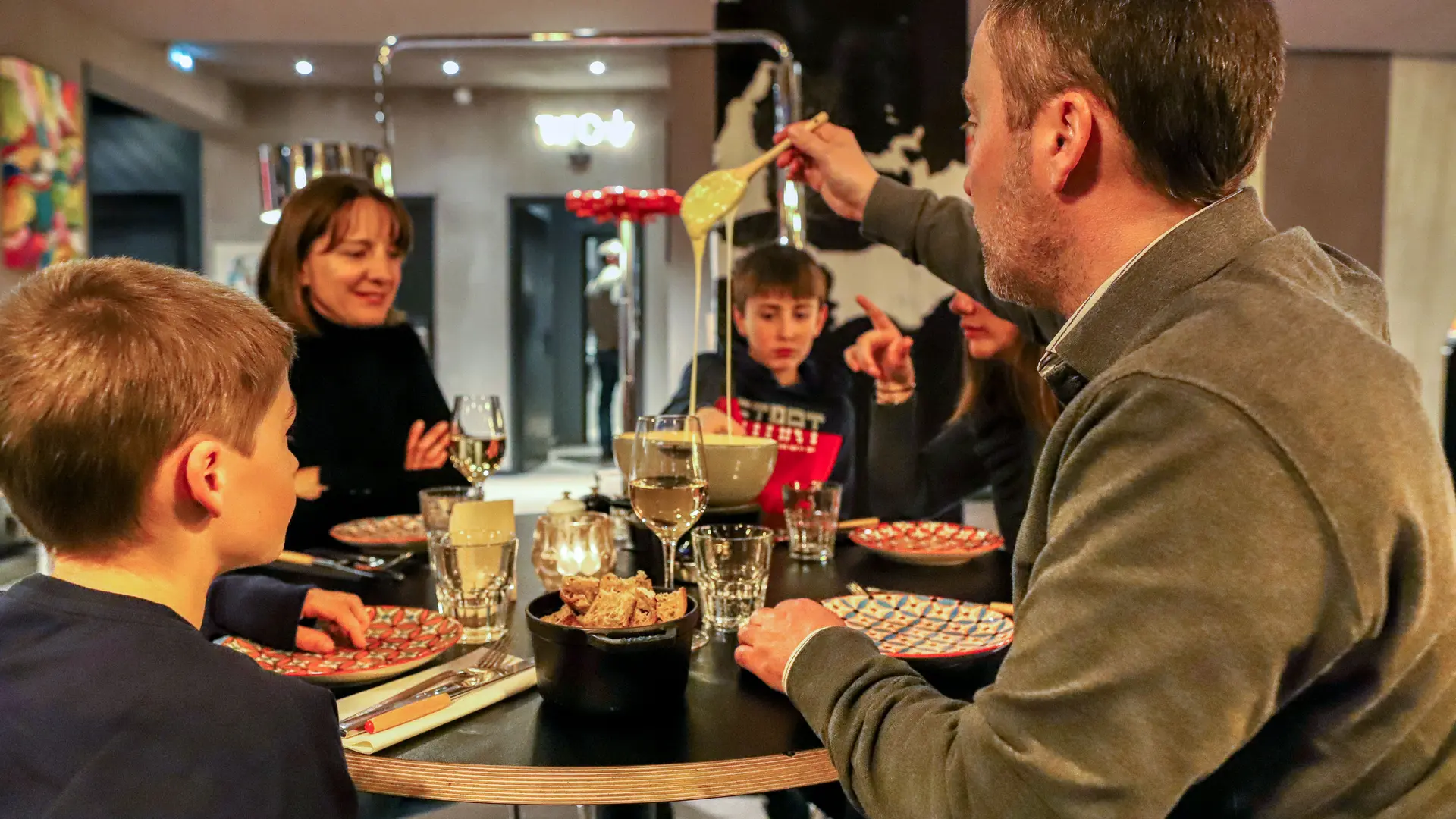 Savoyard fondue for the whole family