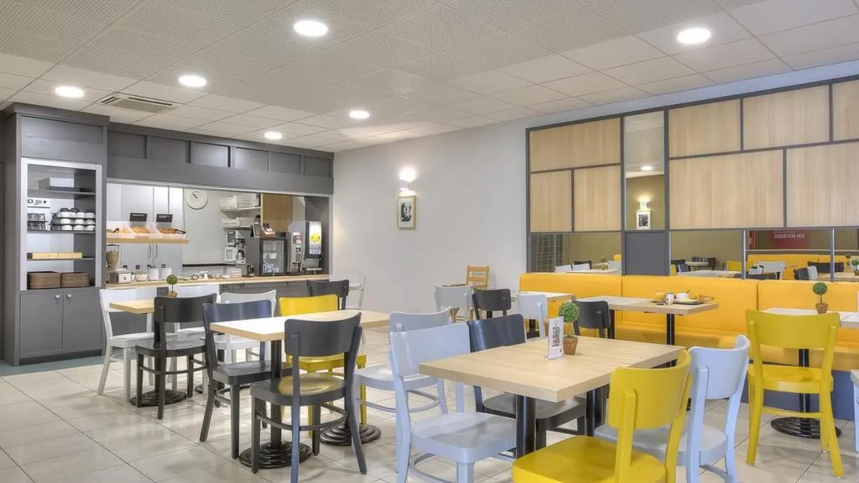 Restaurant, Hotel B&B Louveciennes