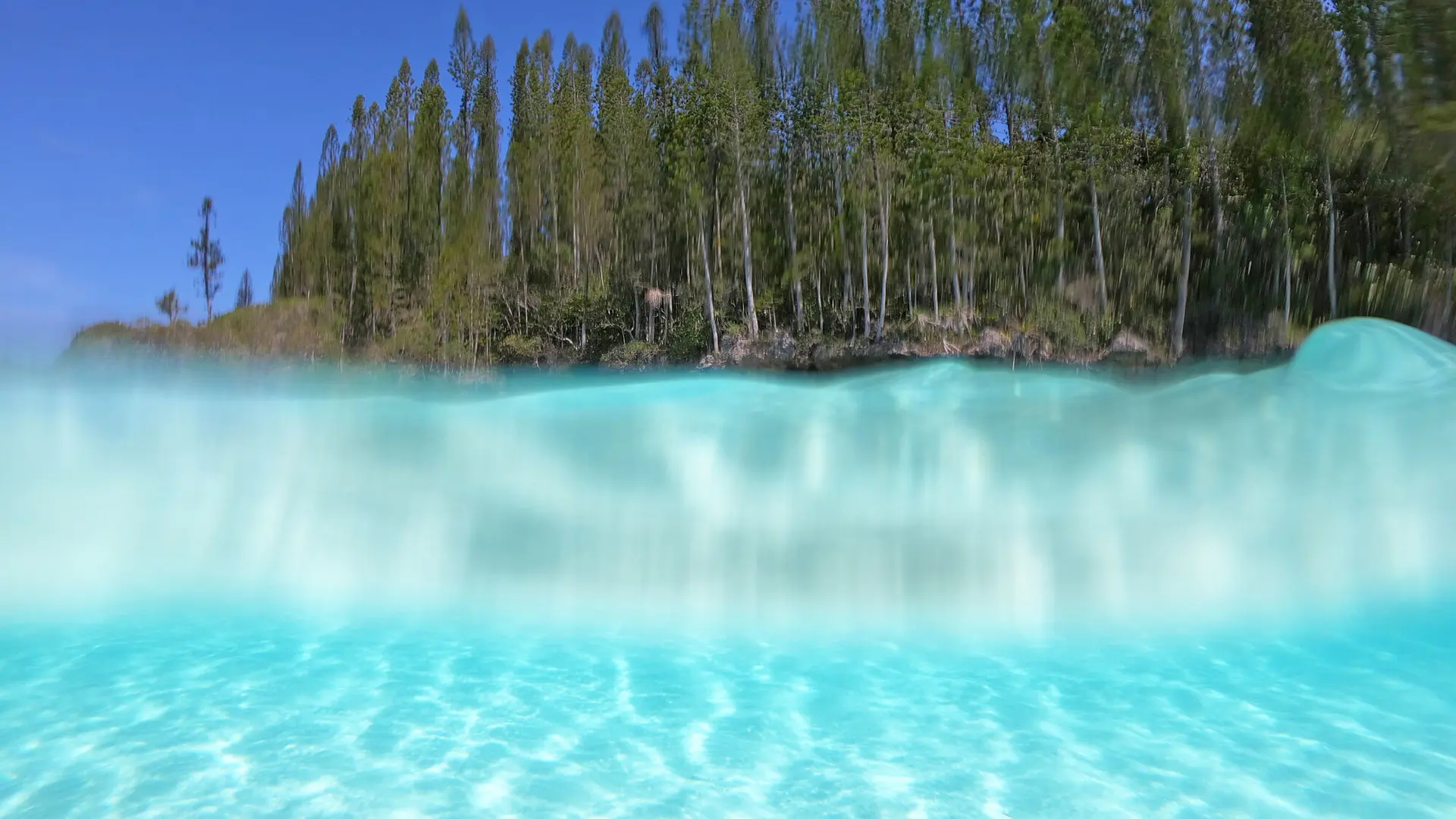 La piscine naturelle de la baie d'Oro à l'Île des Pins