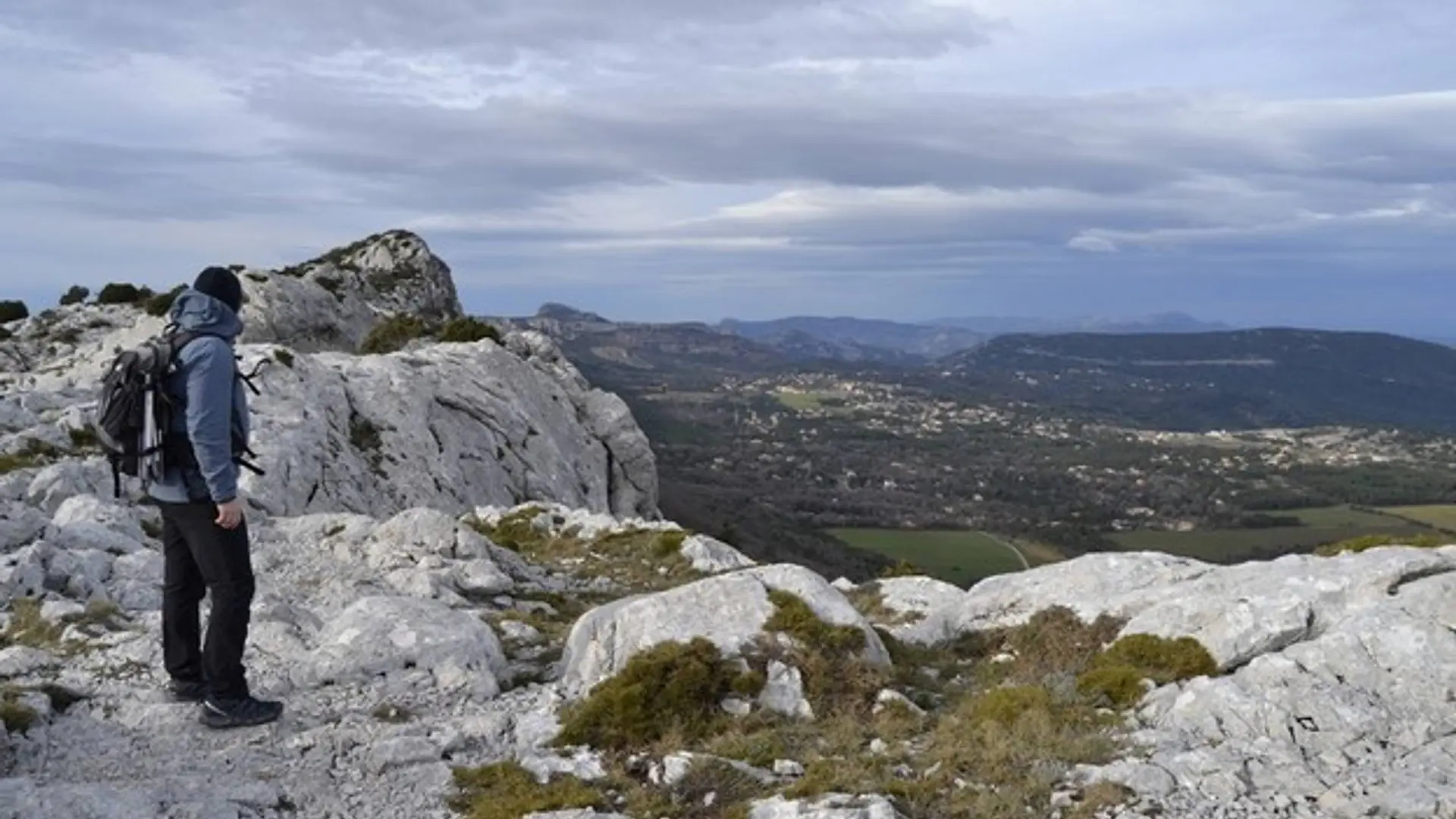 Paysage vers le nord depuis la crête
