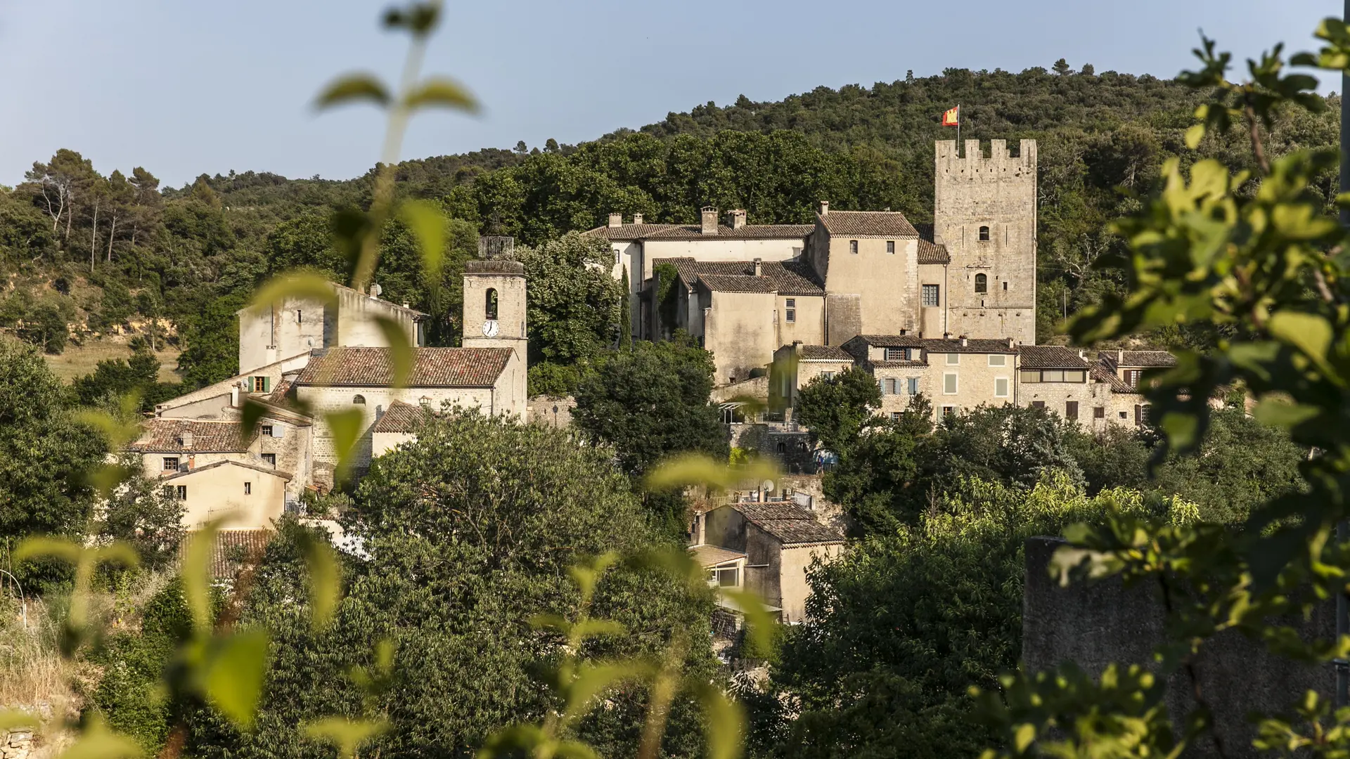 Le village et son château