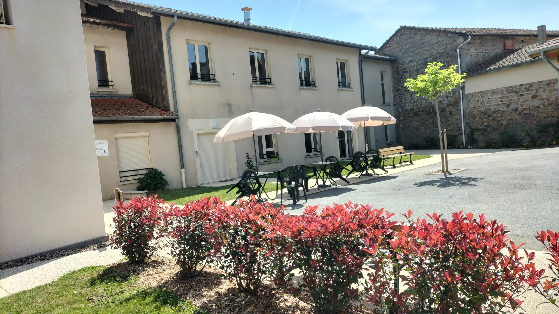 côté cour,accès à Ma P'tite Boutique