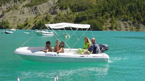 Bateau à moteur Biké Beach