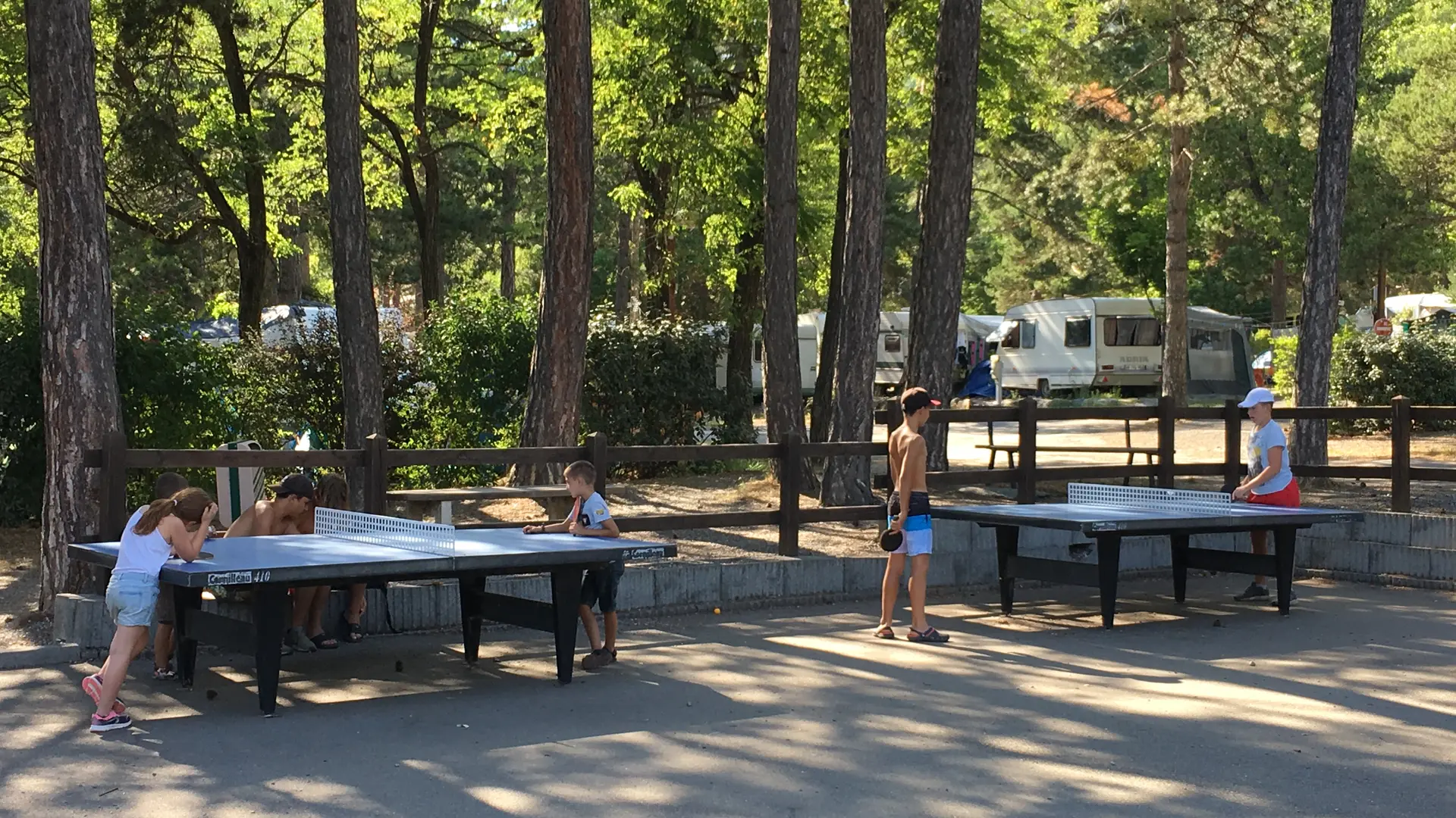 Espace de jeu camping Municipal La Clapière