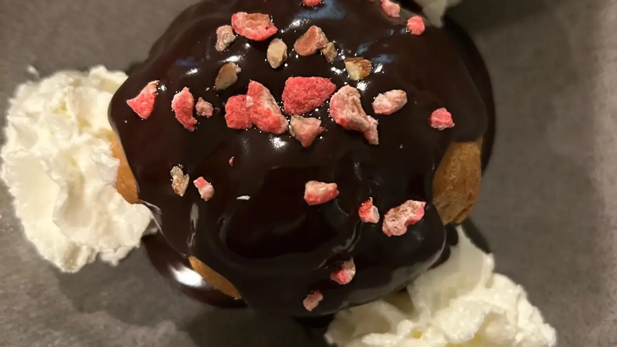 Profiteroles maison aux pralines