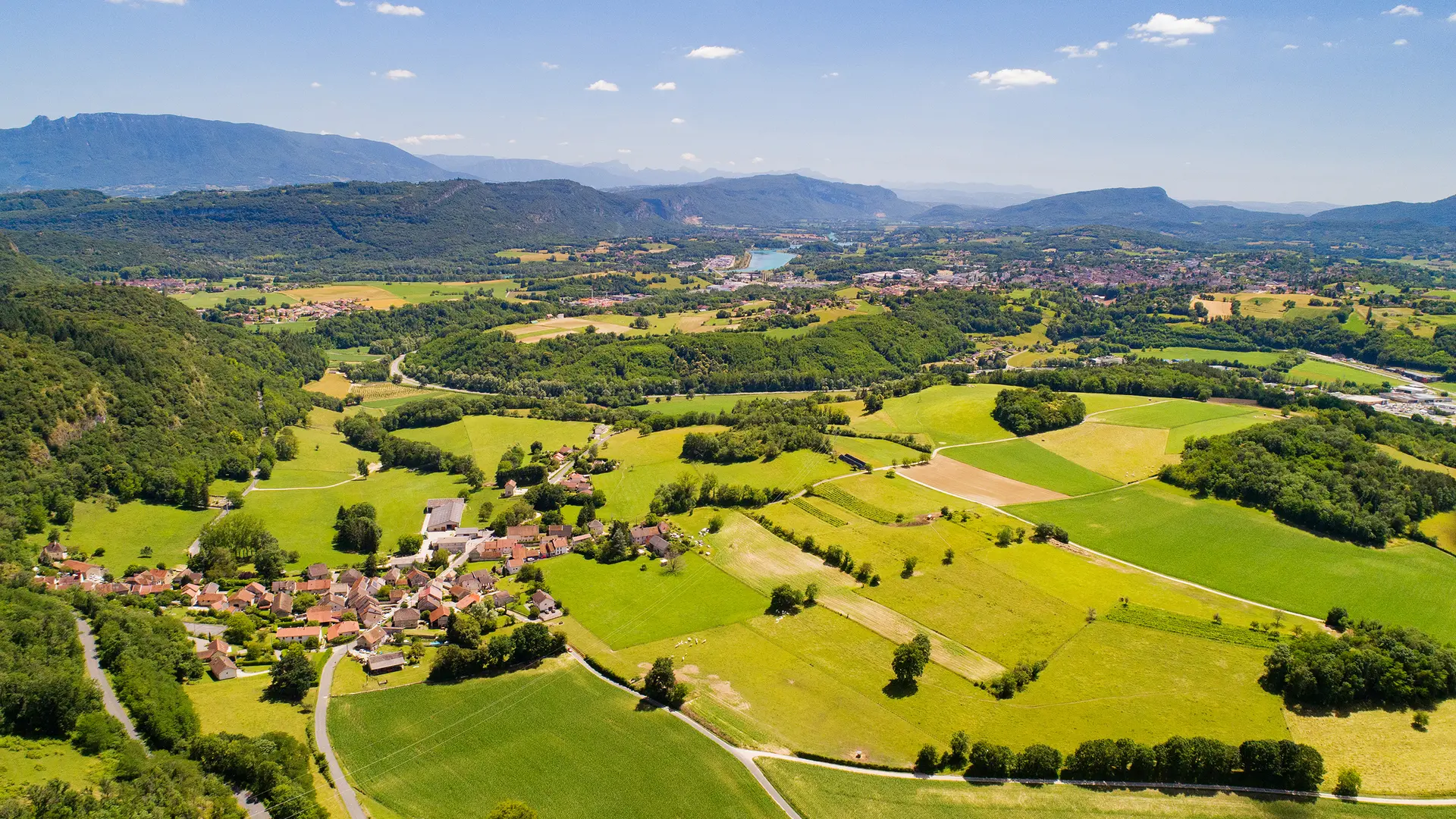 Circuit vélo : côteaux du Bugey et Plateau d'Hauteville_Champagne-en-Valromey