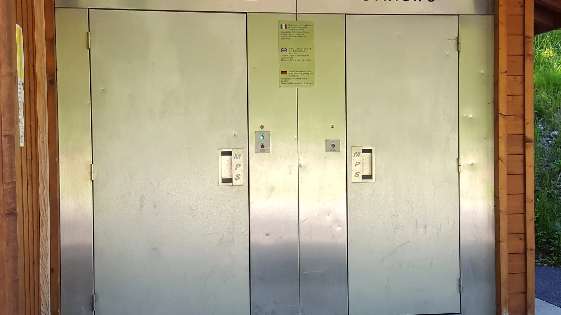 Toilettes publiques Lormay