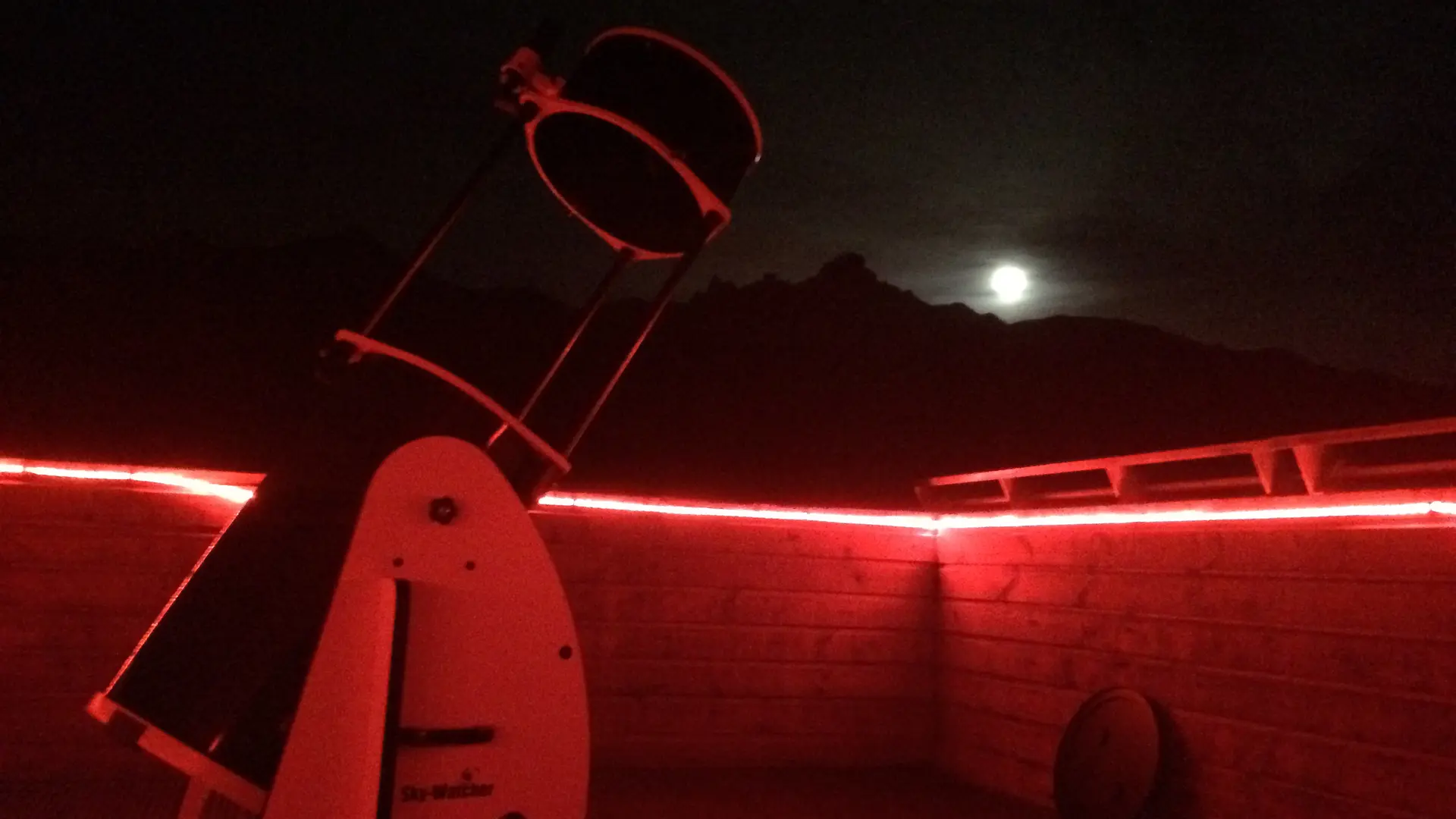 Télescope et lune