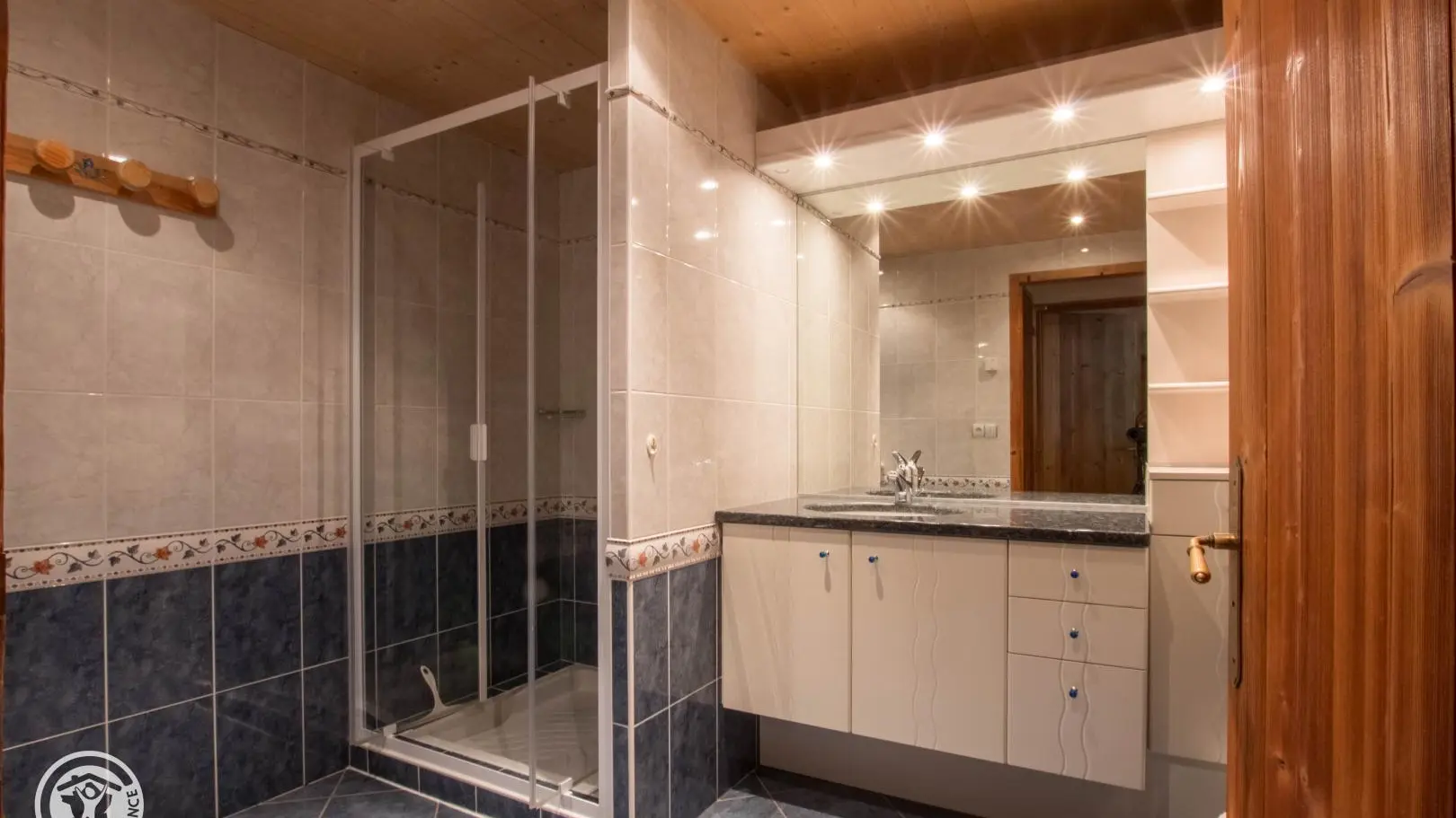 Salle d'eau RDC