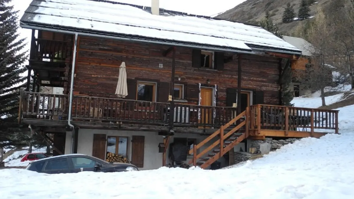 chalet
