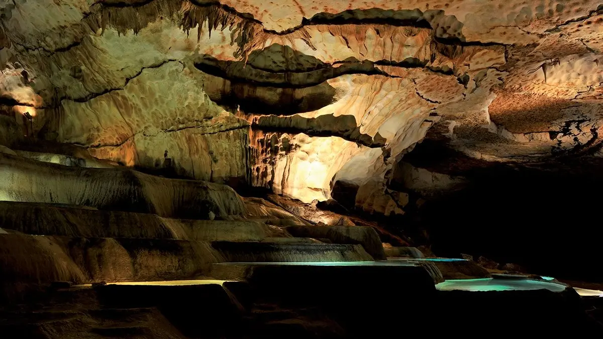 Découvrez la Cascade des Gours, unique en Europe