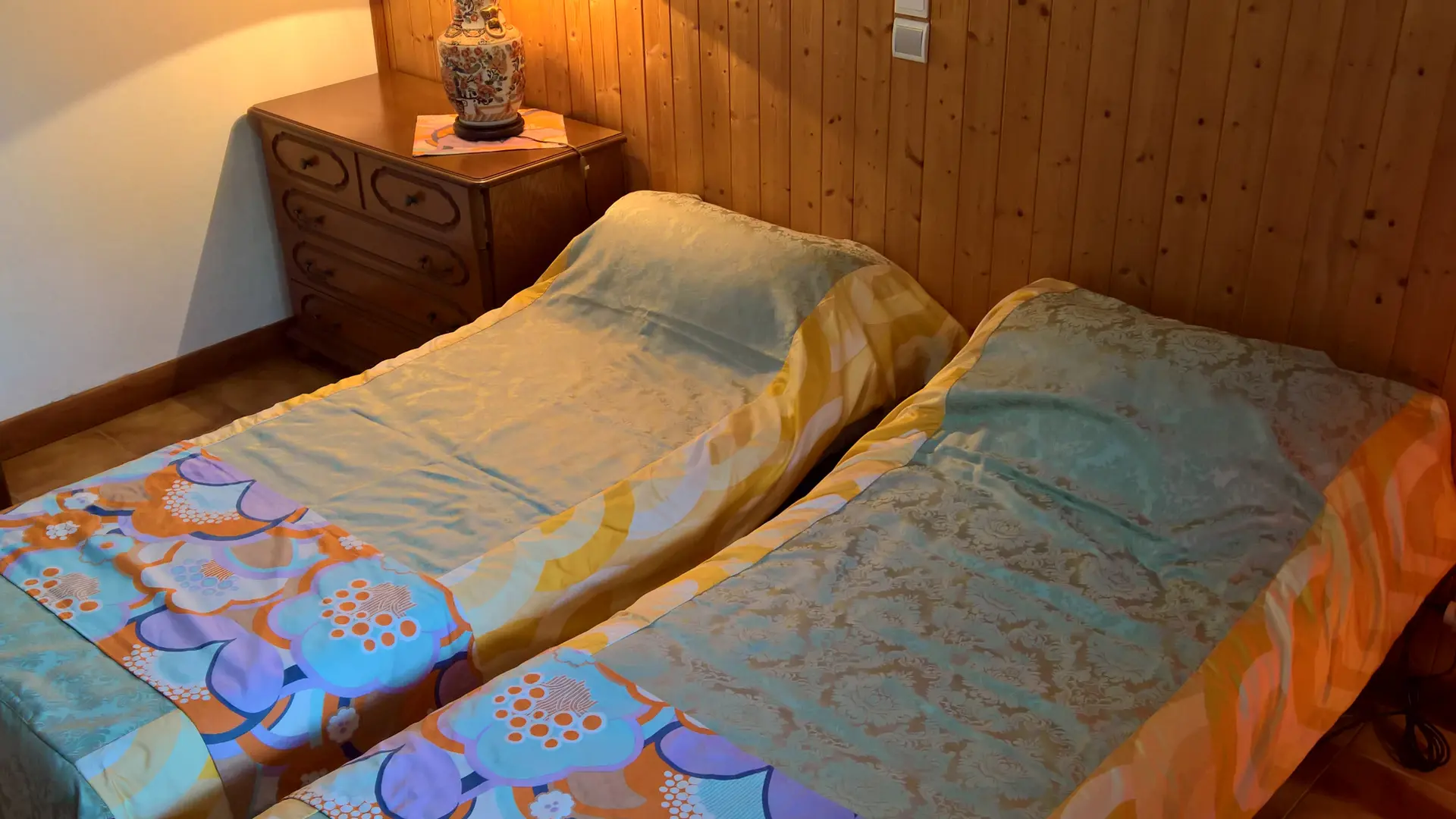 Chambre 2 lits simples