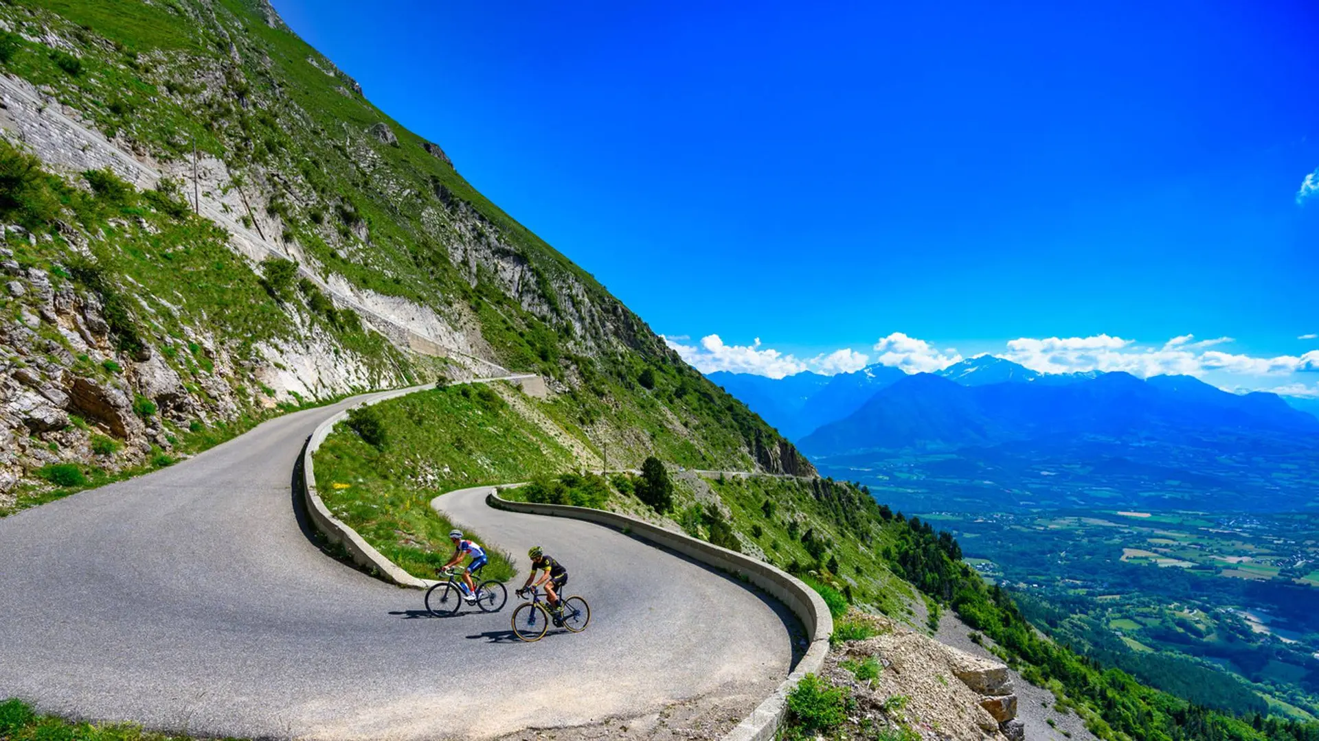 Montée du col du Noyer