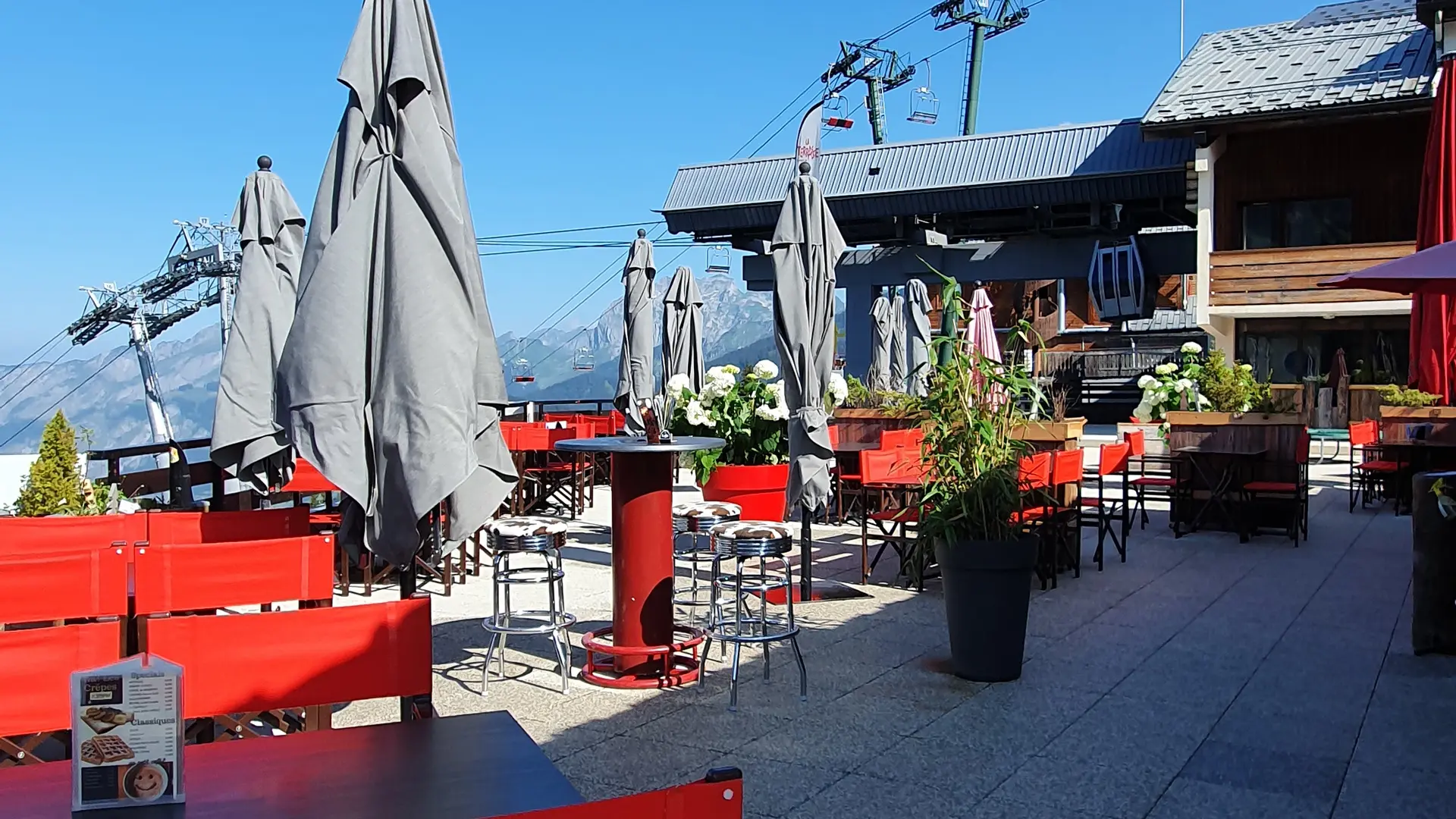 La Terrasse du Morclan en été