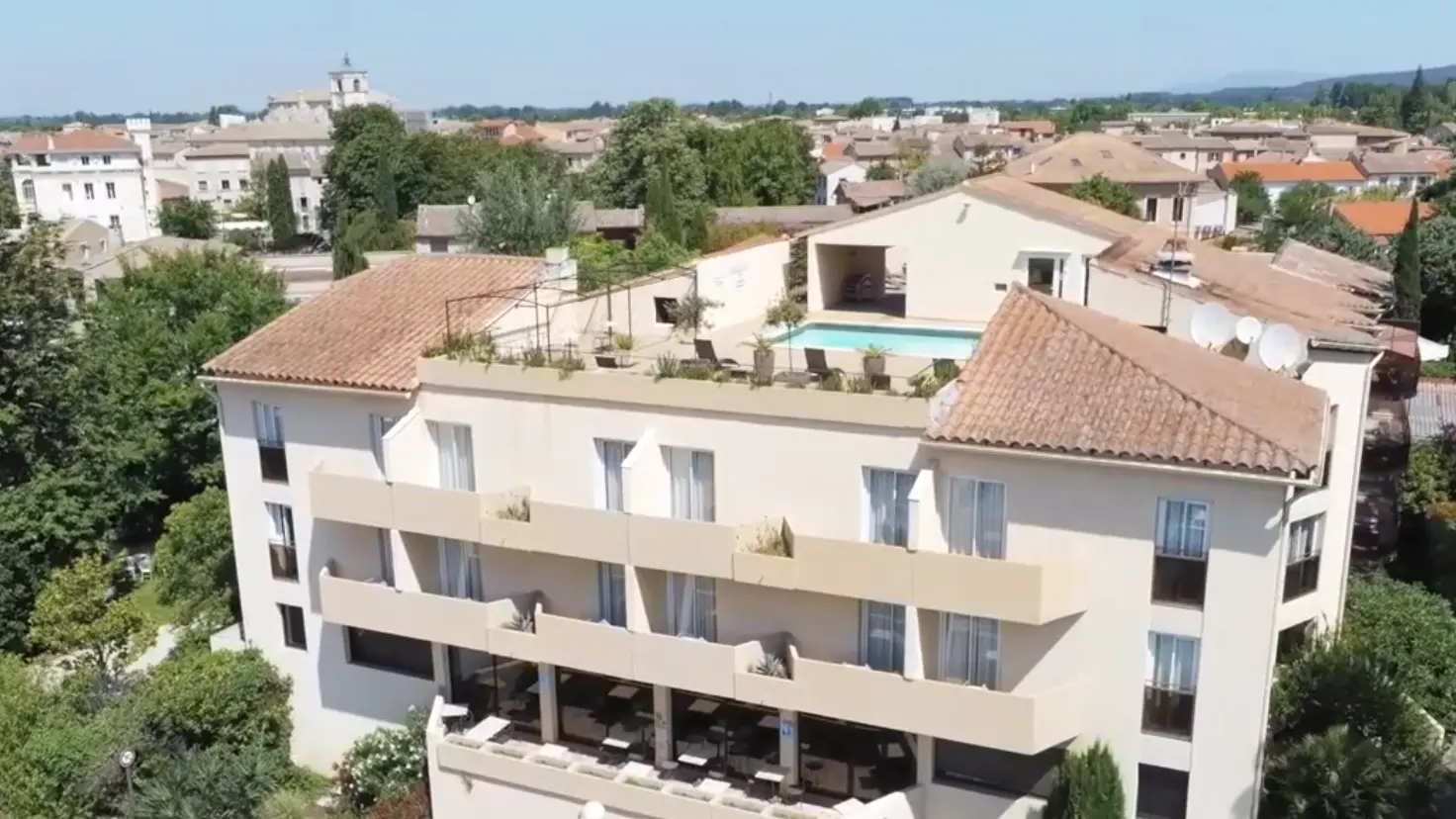 vue aérienne de l'hotel