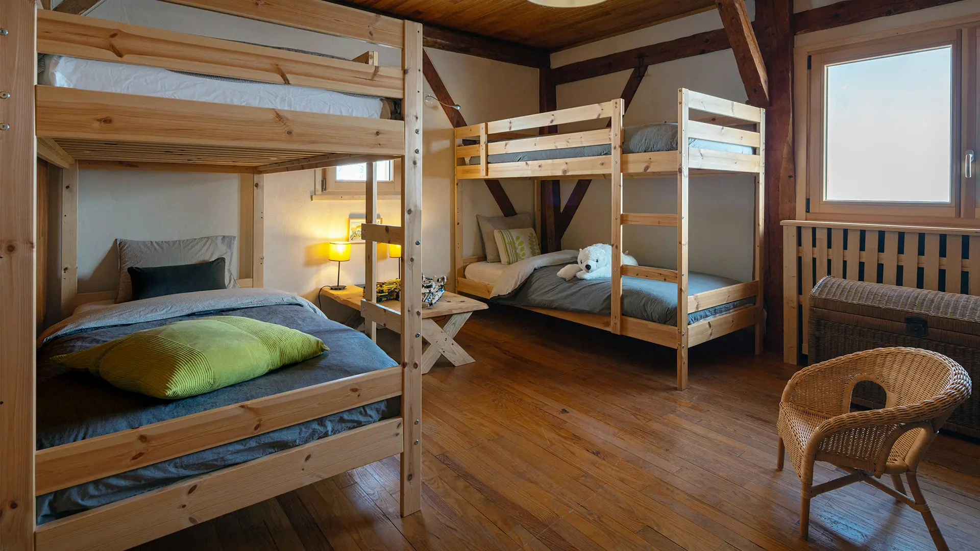 Chambre 4 avec lits superposés