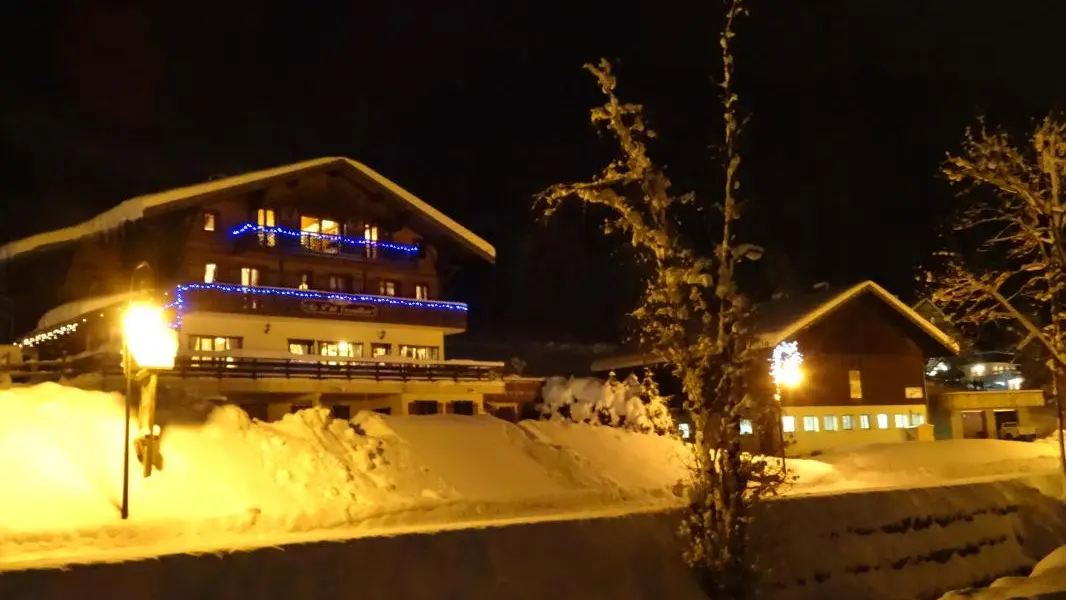 LE PETIT CORNILLON ET LA FERME DU MT GRANGE