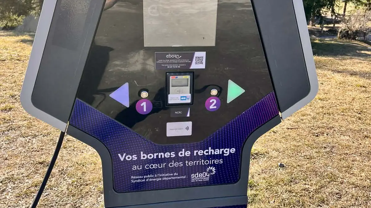 e-Borne recharge électrique Montclar