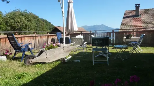 Sur la terrasse, invitation au farniente ...