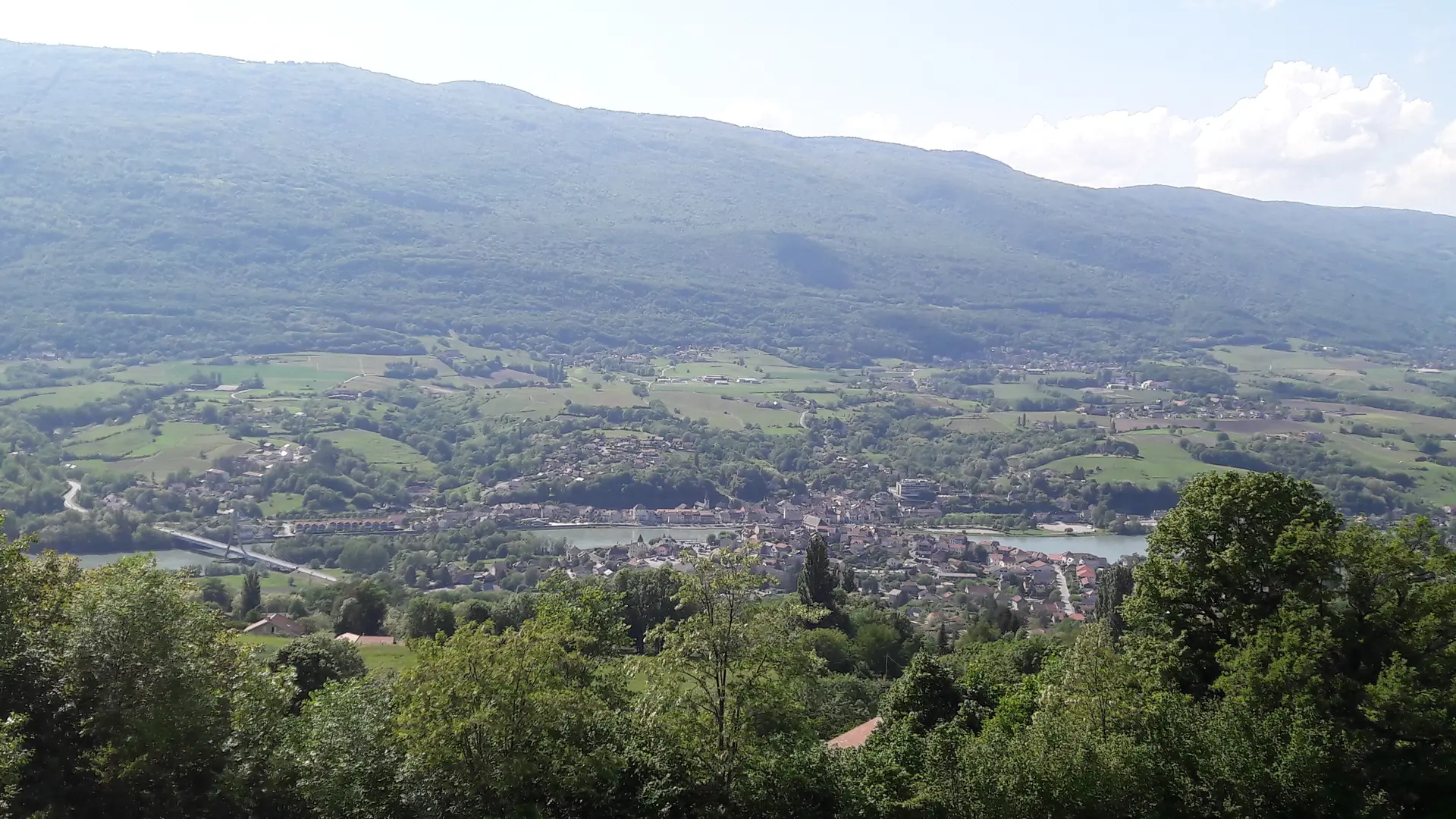 Vue de Seyssel depuis la Montagne des Princes