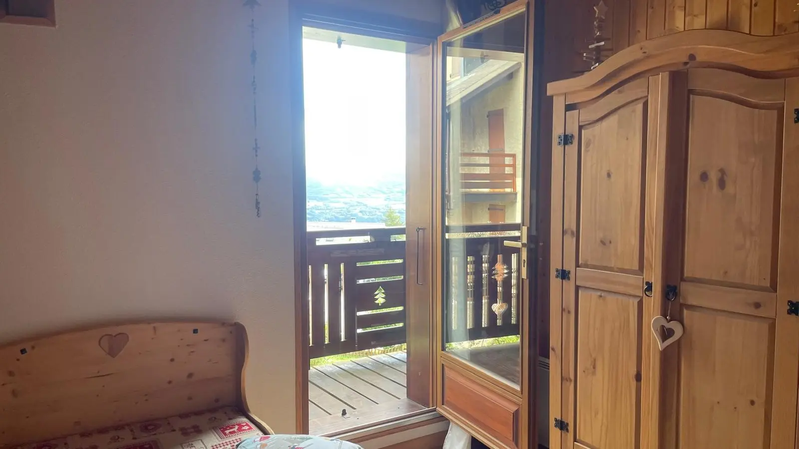 Location Chalet M. ABERGEL David Meublé Laye Station