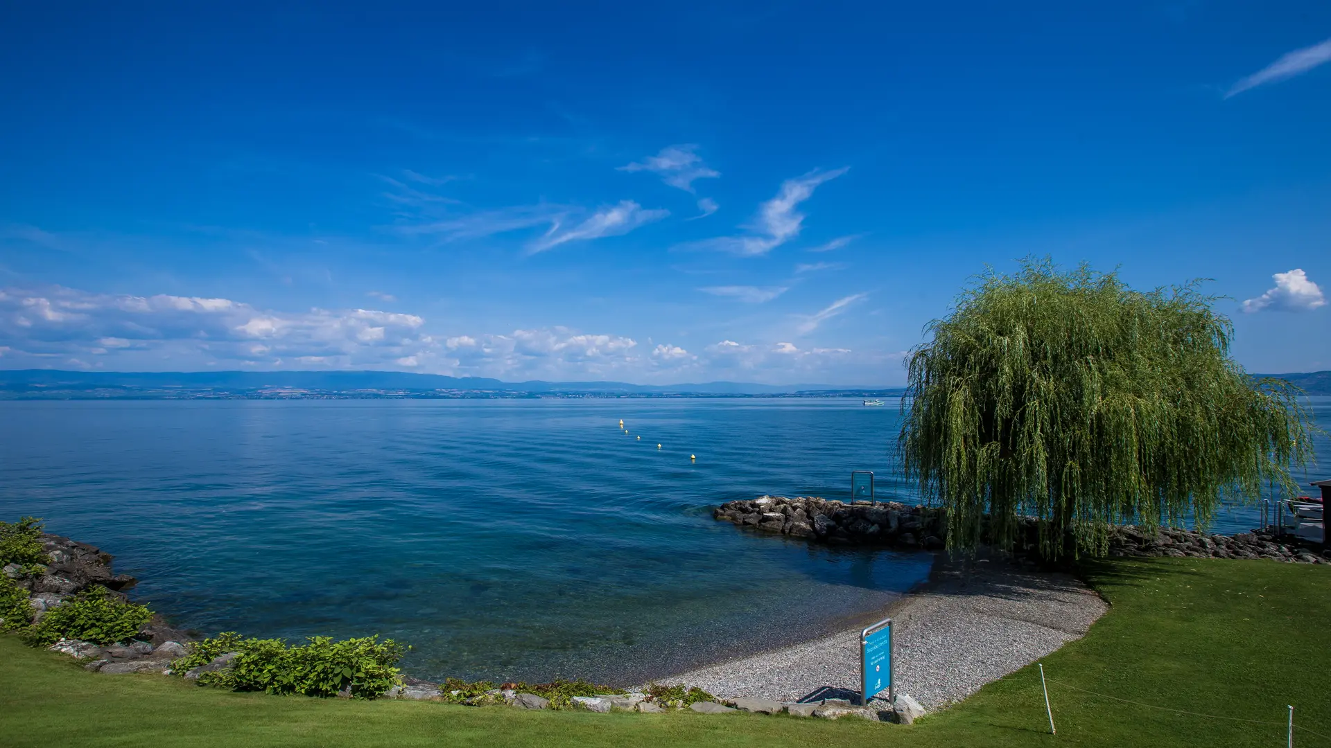 plage du Centre Nautique d'Evian